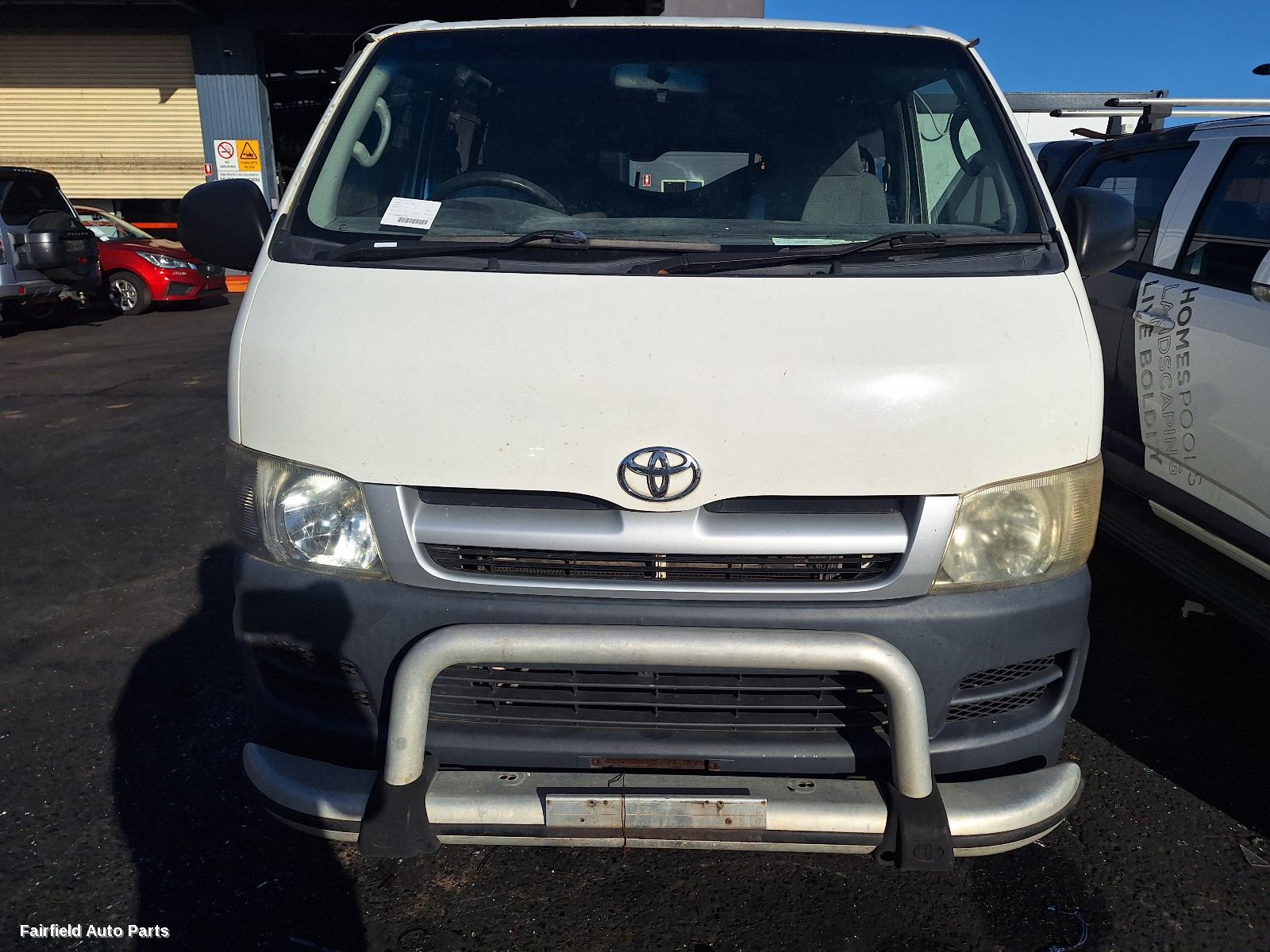 2005-2009 Toyota Hiace Axle