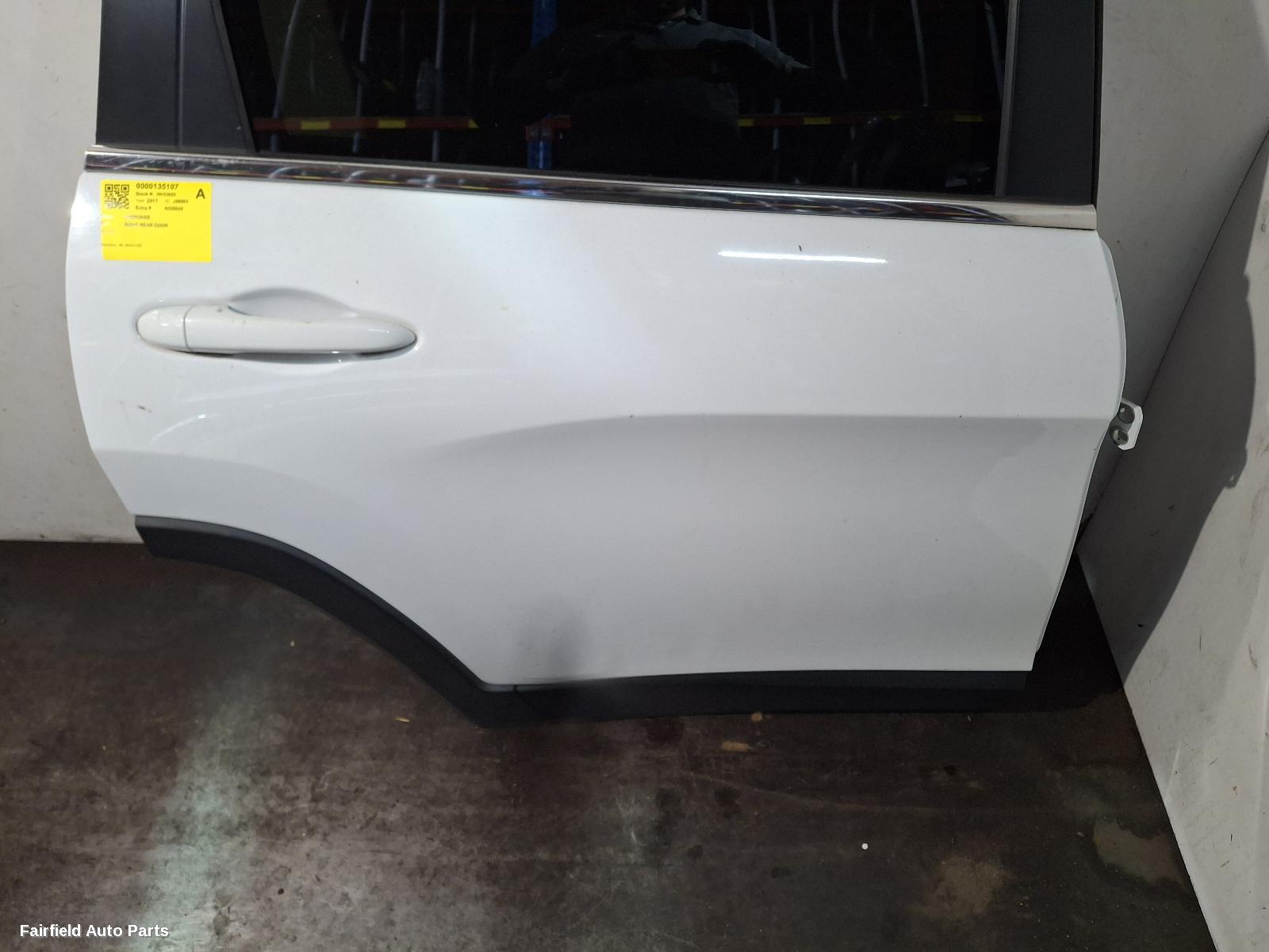 2014-2022 Jeep Cherokee Right Rear Door Sliding