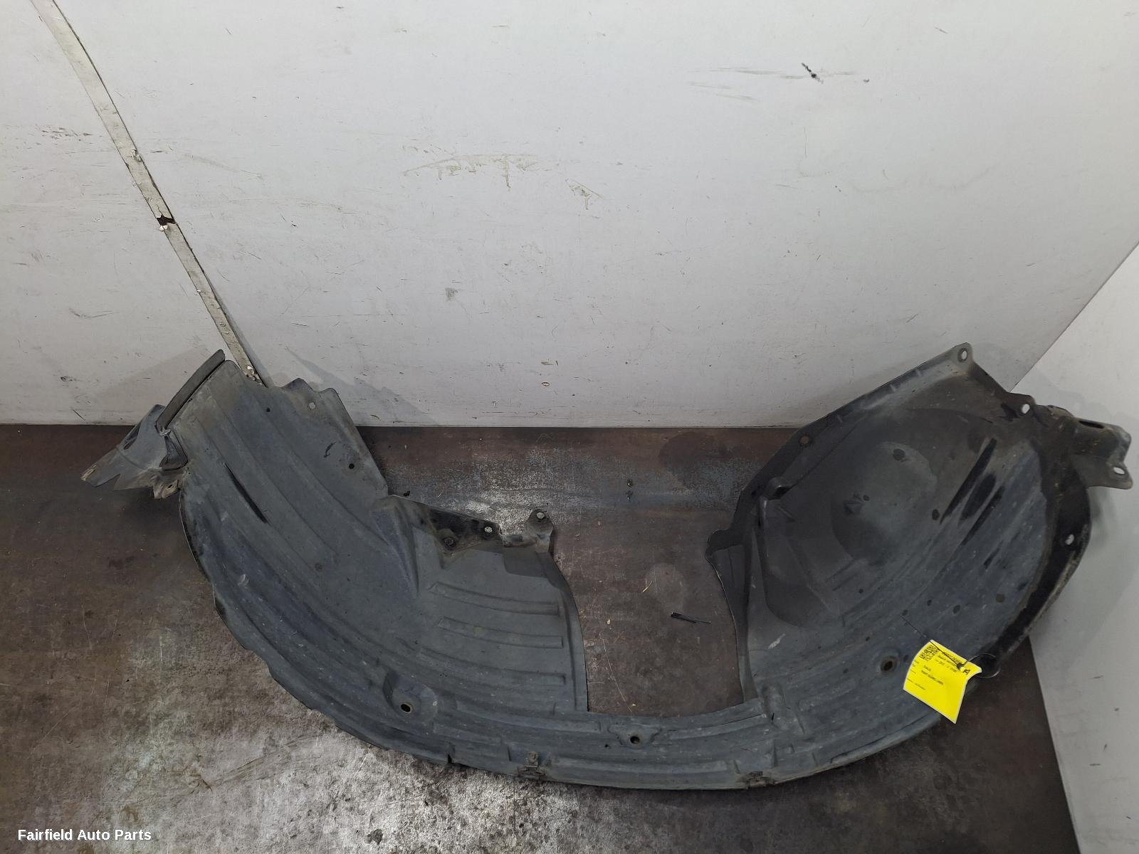 2010-2014 Nissan Dualis Right Guard Liner