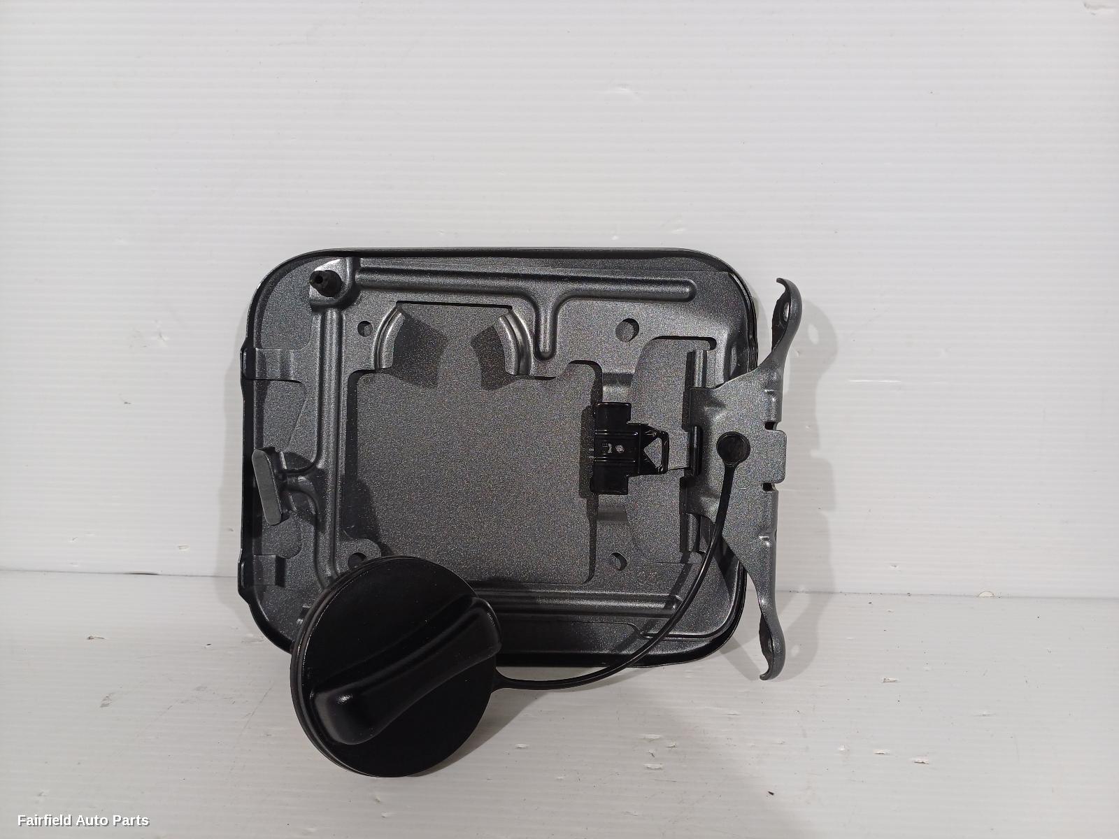 2014-2022 Nissan Xtrail Fuel Door   Filler