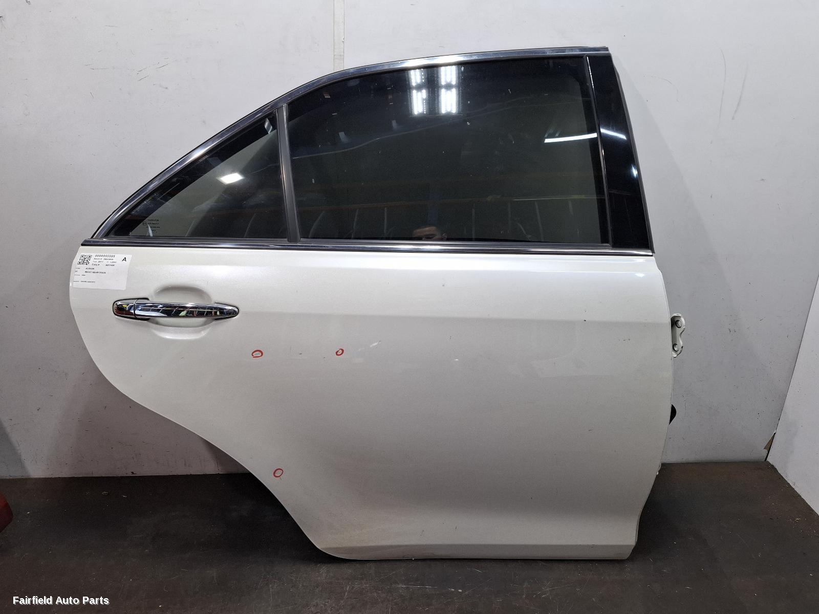 2009-2012 Toyota Aurion Right Rear Door Sliding