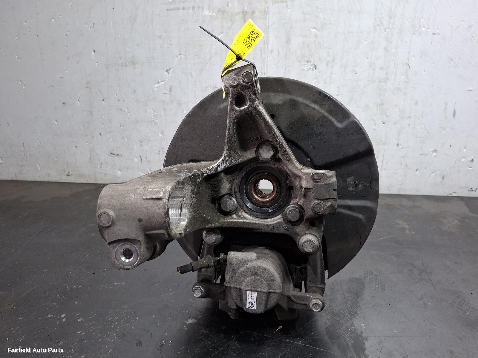 2018-2025 Volvo Xc40 Right Front Hub Assembly