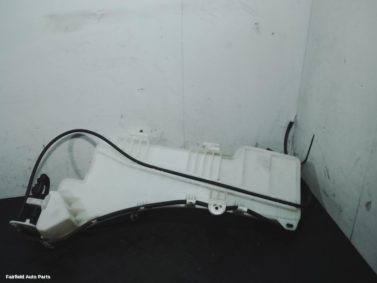 2016-2023 Peugeot 3008 Washer Bottle