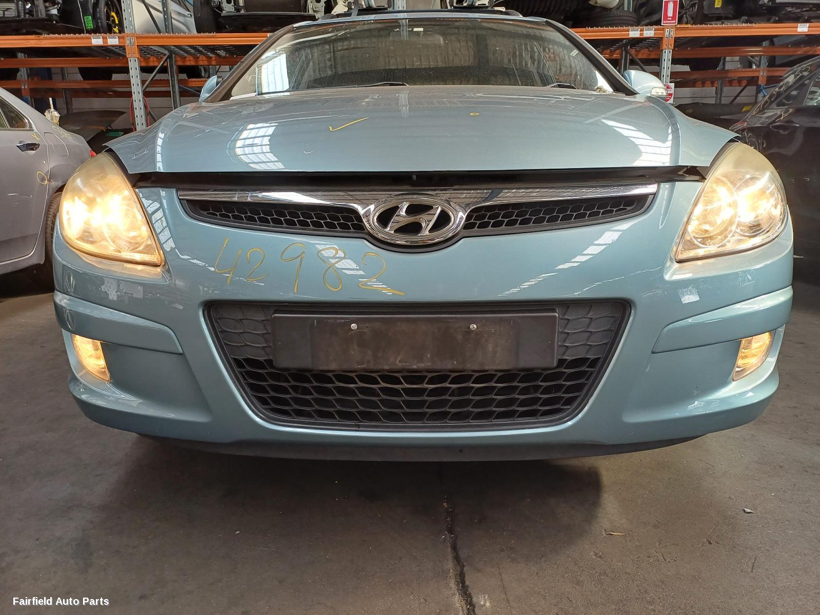 2007-2012 Hyundai I30 Overflow Bottle