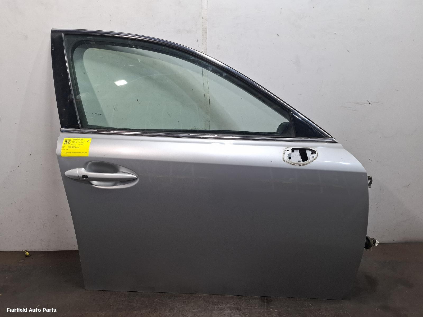 2005-2013 Lexus Is250/is250c Right Front Door