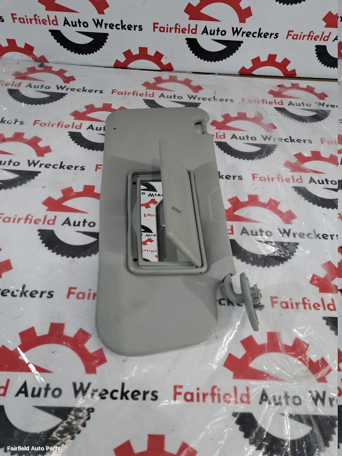 2006-2009 Mitsubishi Outlander Sunvisor