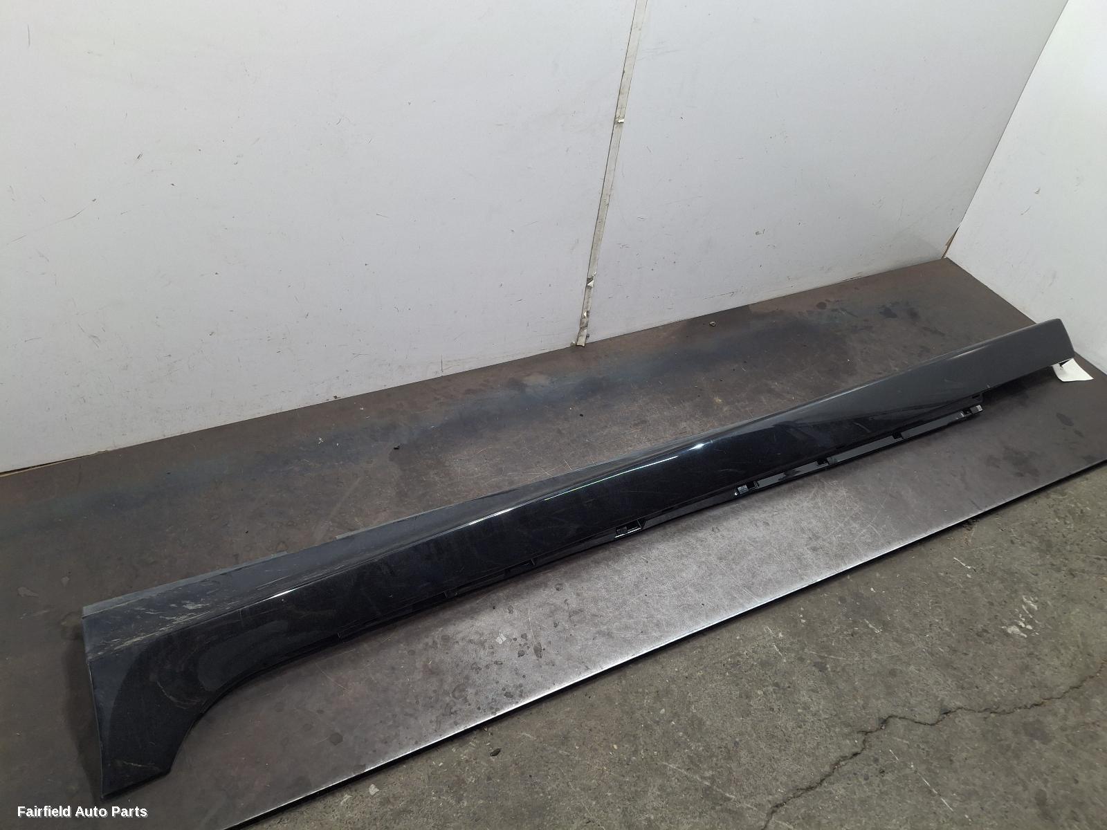 2006-2013 Holden Commodore Side Step Skirt