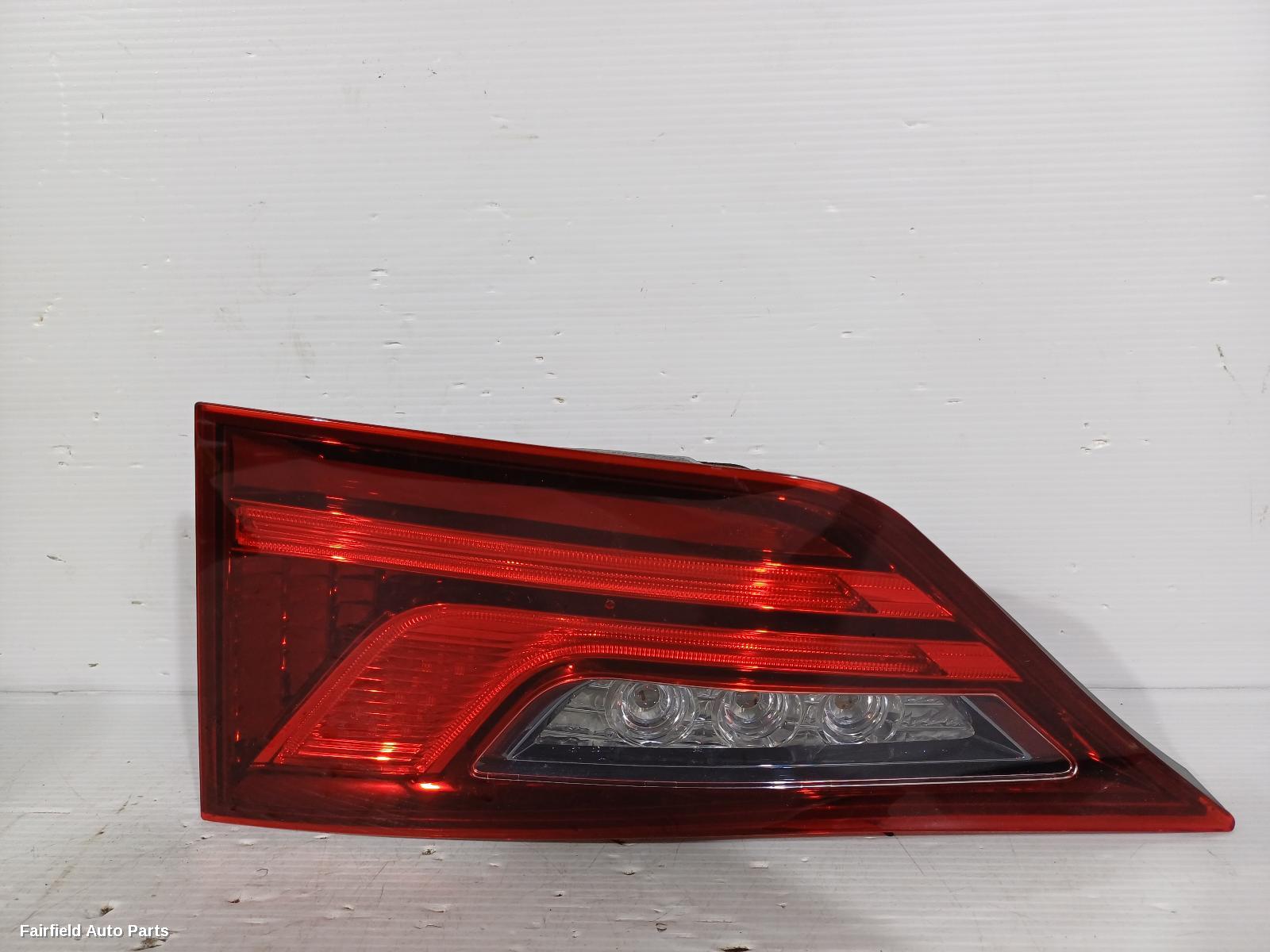 2012-2015 Lexus Gs Rear Garnish