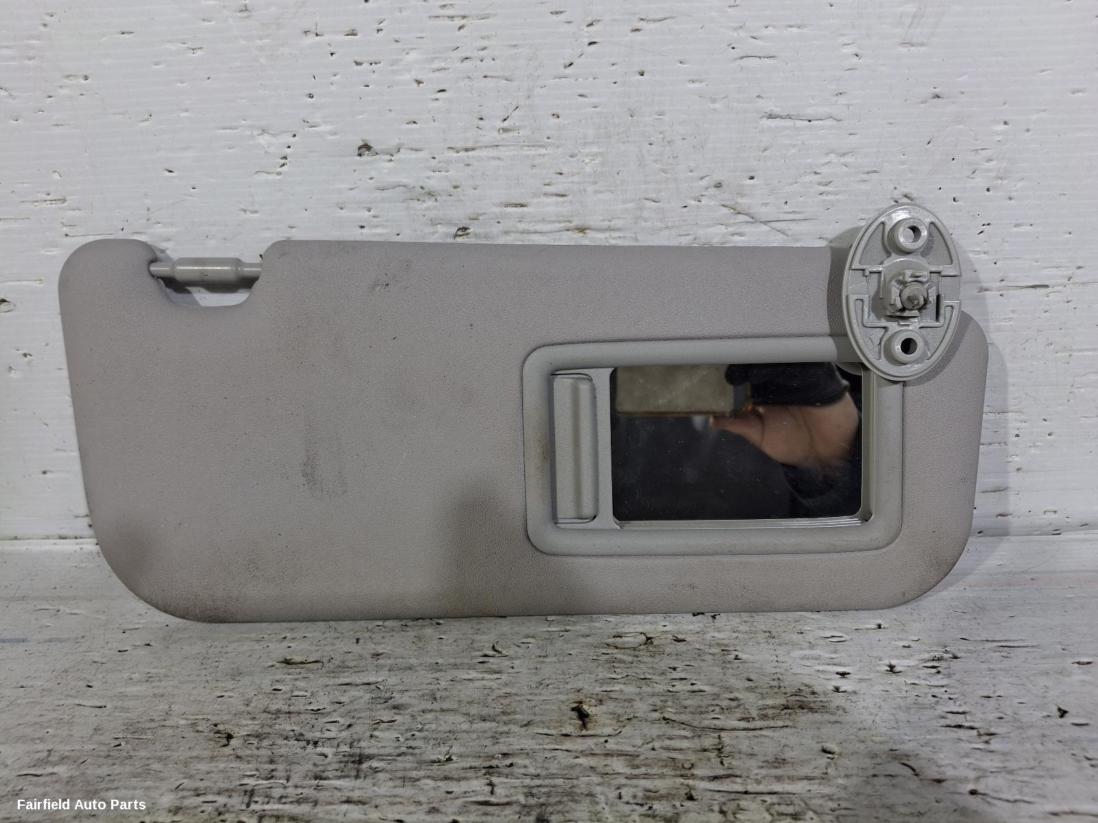 2020-2026 Toyota Yaris Cross Sunvisor