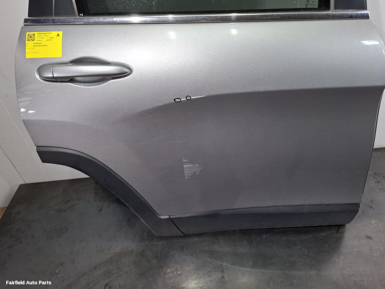 2014-2022 Jeep Cherokee Right Rear Door Sliding