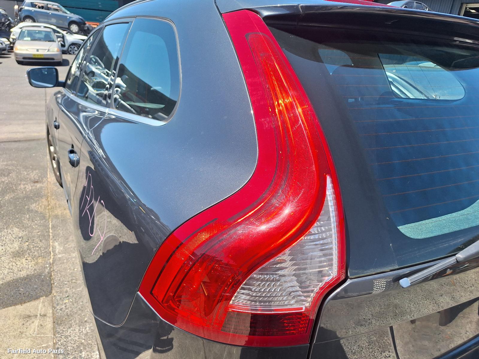 2009-2013 Volvo Xc60 Right Door Mirror