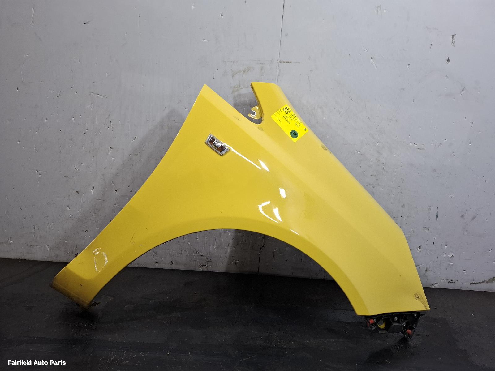 2012-2014 Opel Corsa Right Guard