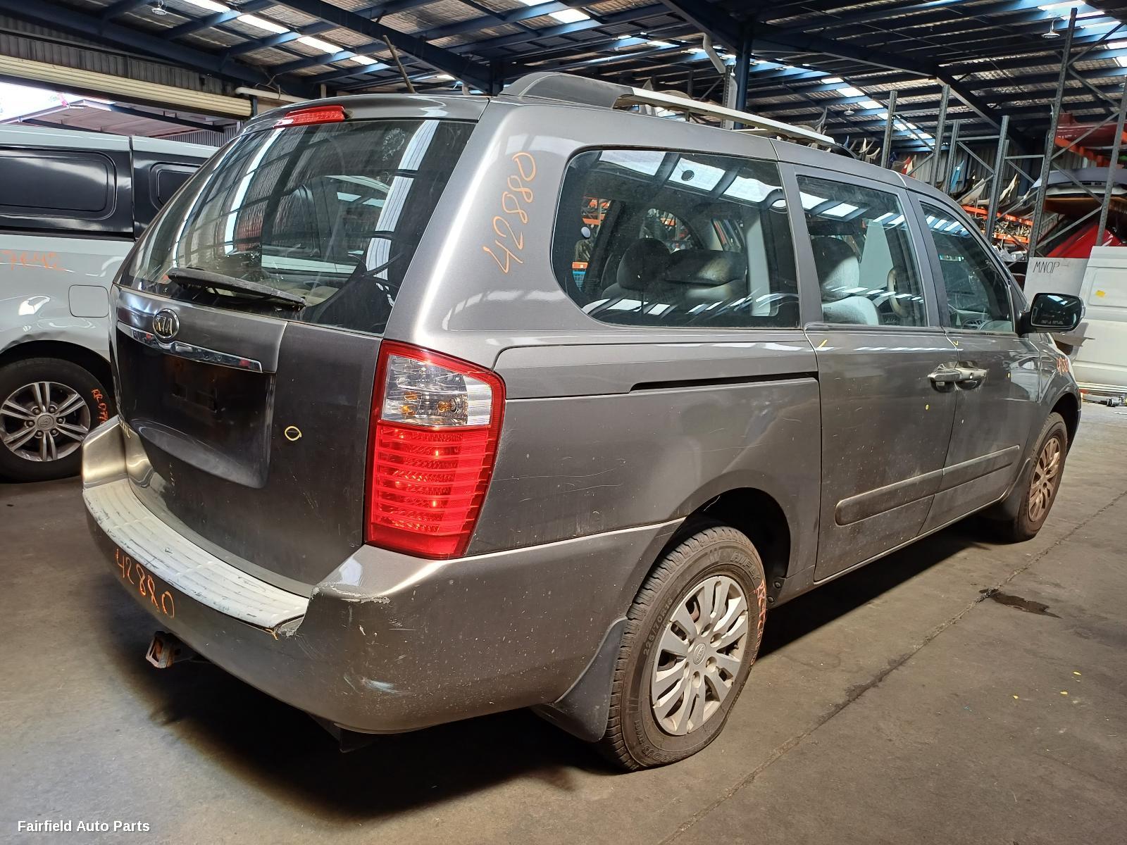 2010 Kia Carnival/grand Carnival Fuel Door   Filler