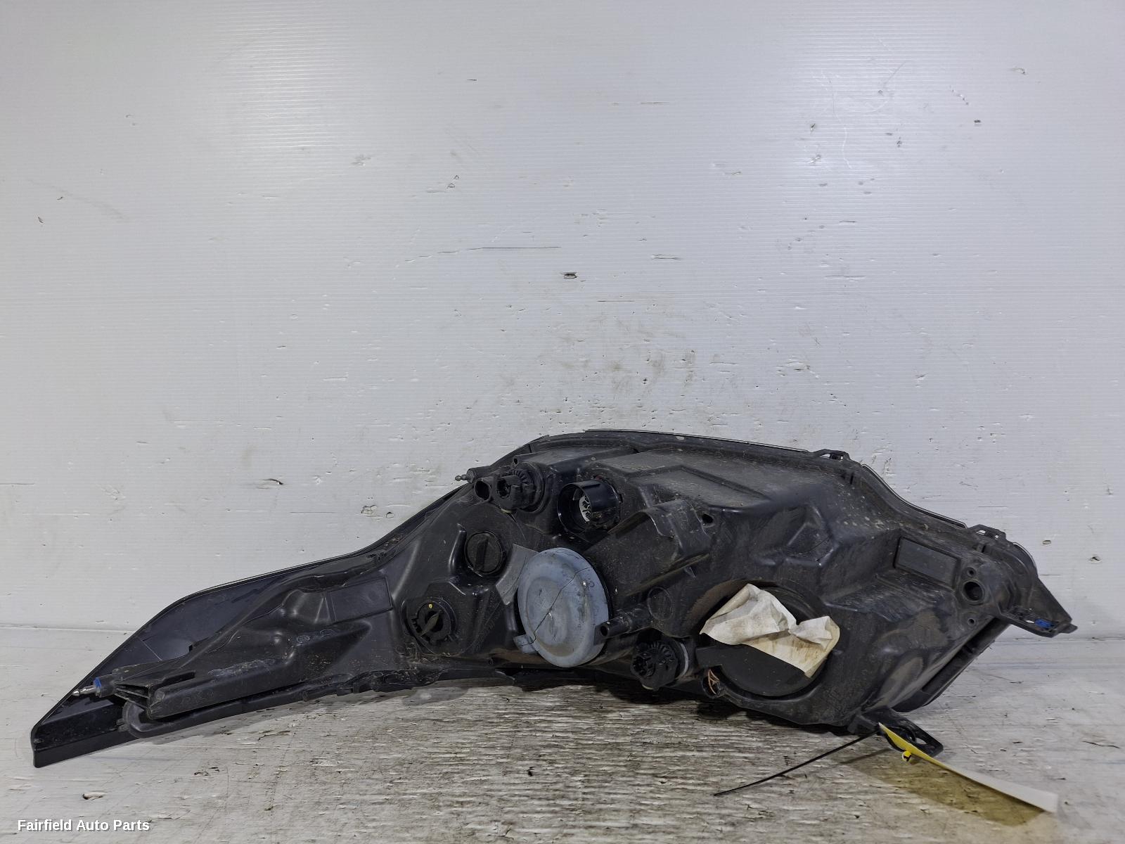 2016-2020 Land Rover Discovery Right Headlamp