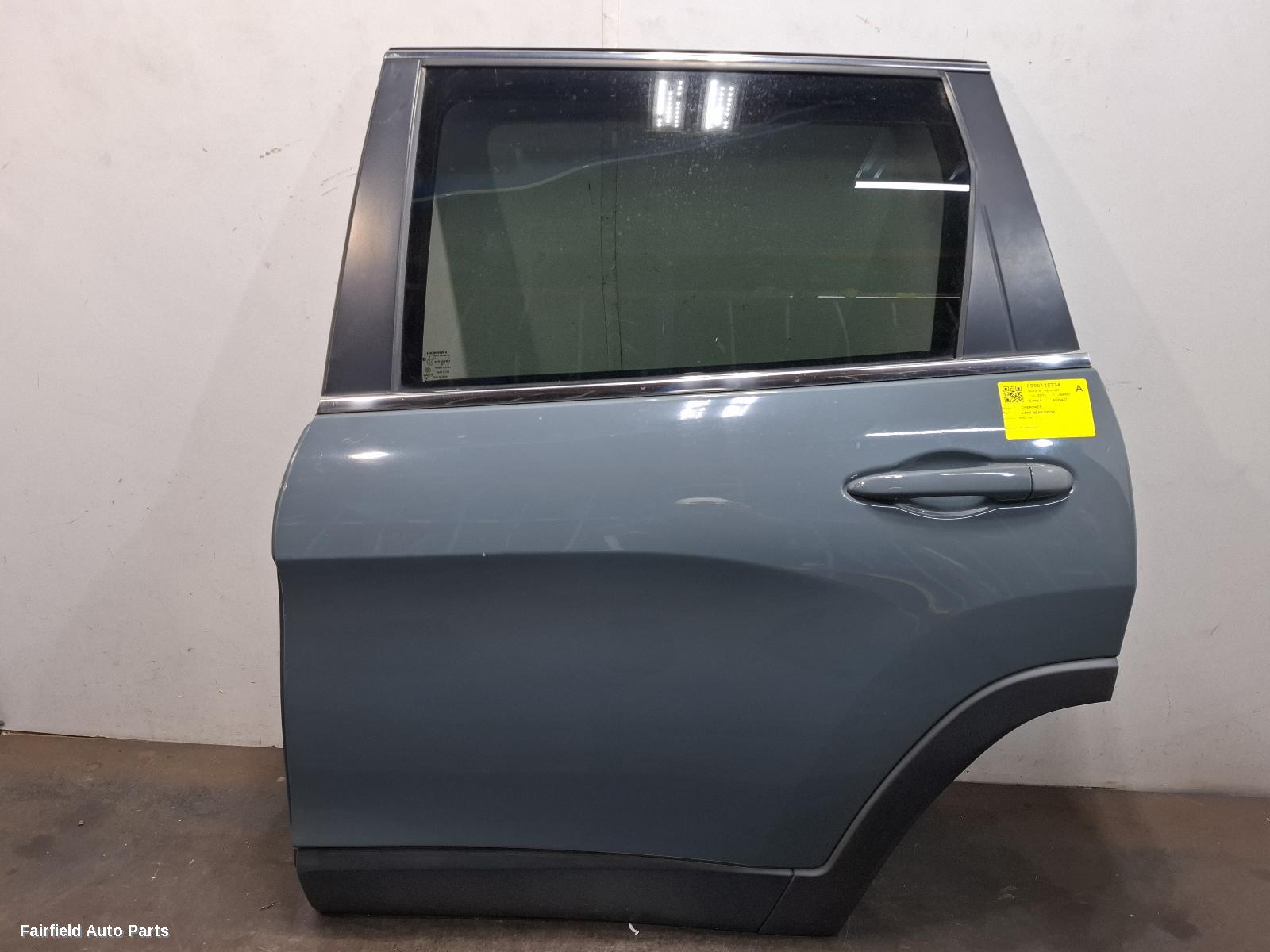 2014-2022 Jeep Cherokee Left Rear Door Sliding