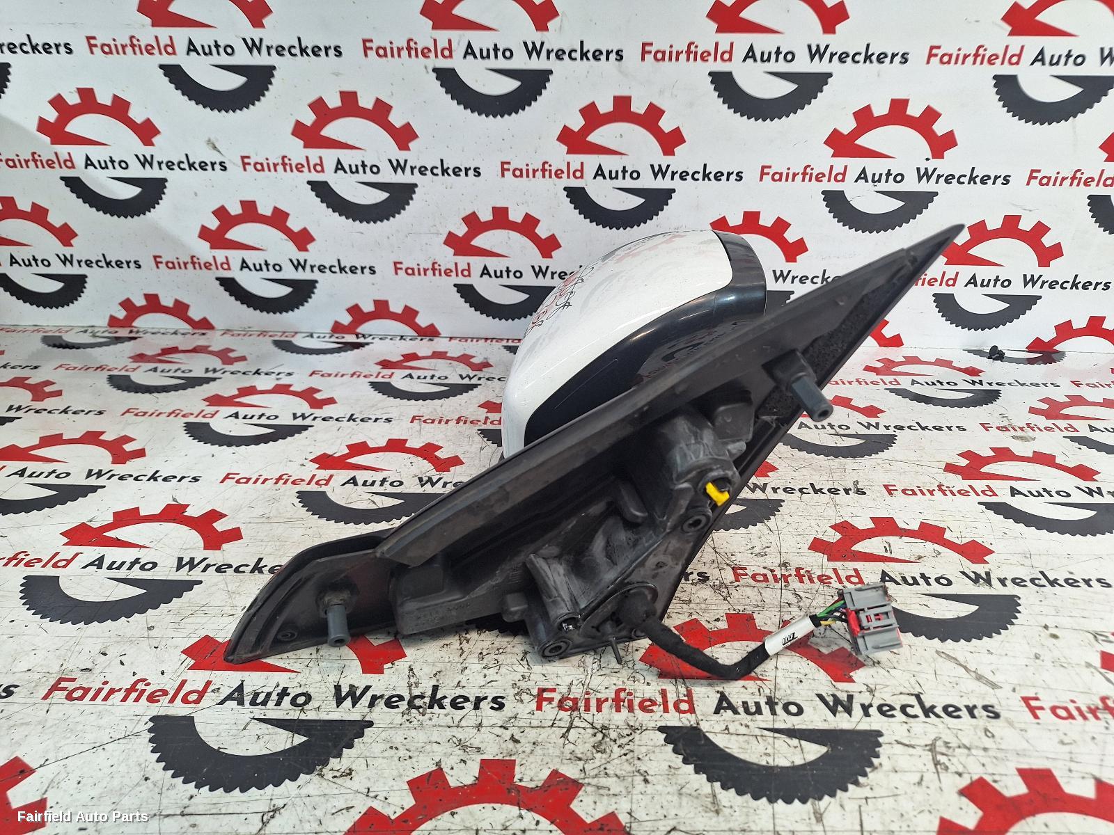 2015-2018 Land Rover Discovery Sport Right Door Mirror
