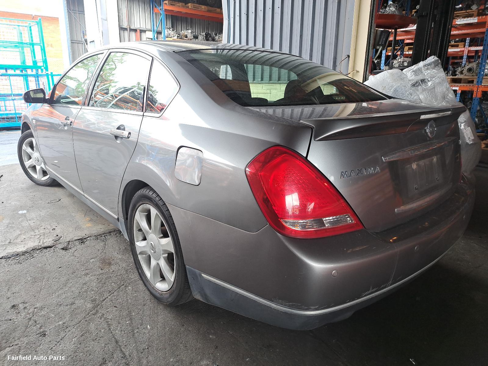 2002-2009 Nissan Maxima Left Rear Door Sliding