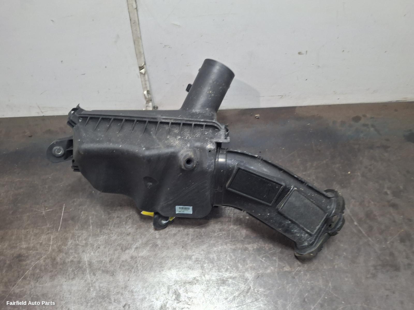 2009-2013 Holden Commodore Air Cleaner Box