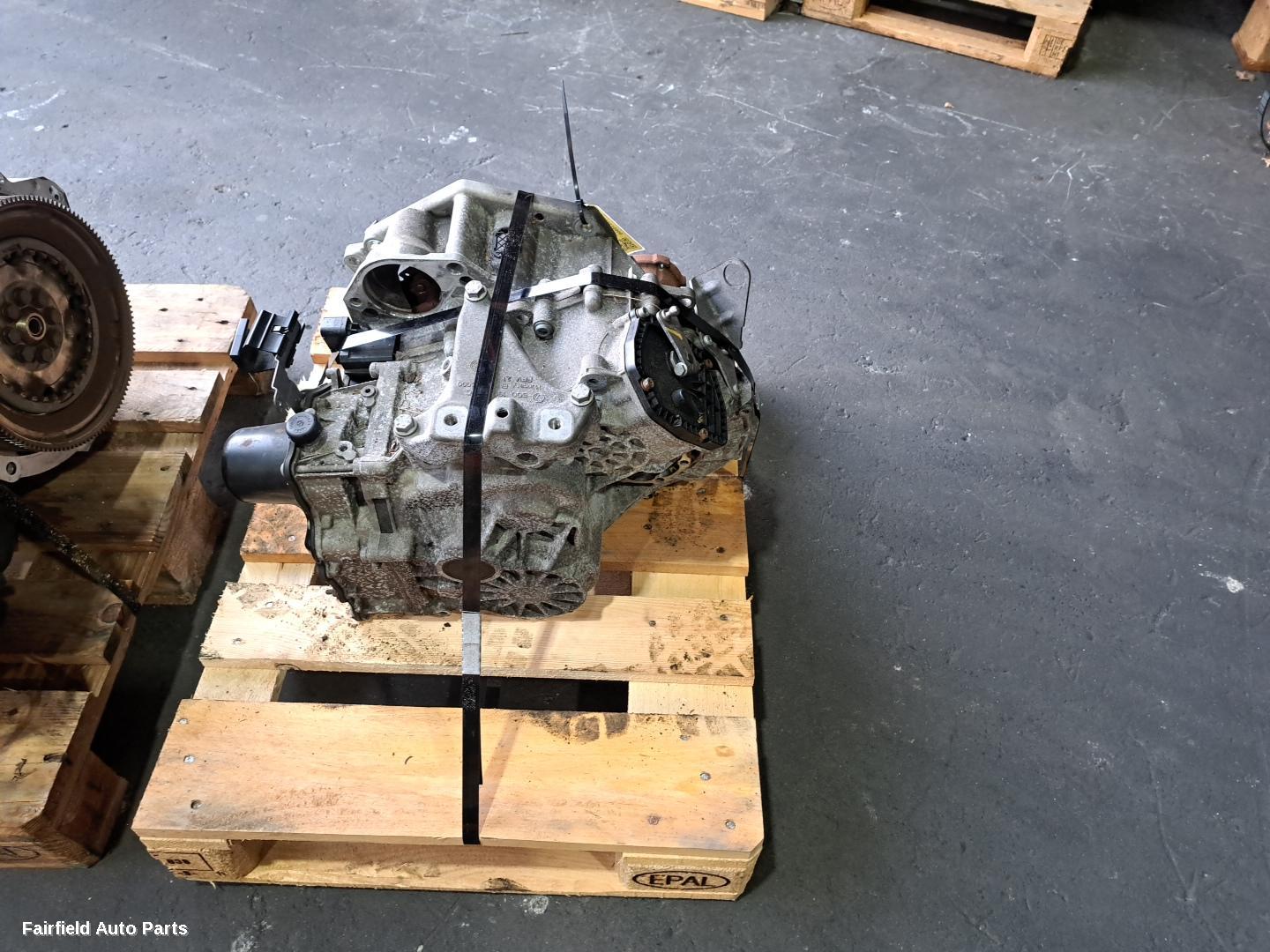 2015-2019 Volkswagen Passat Trans Gearbox