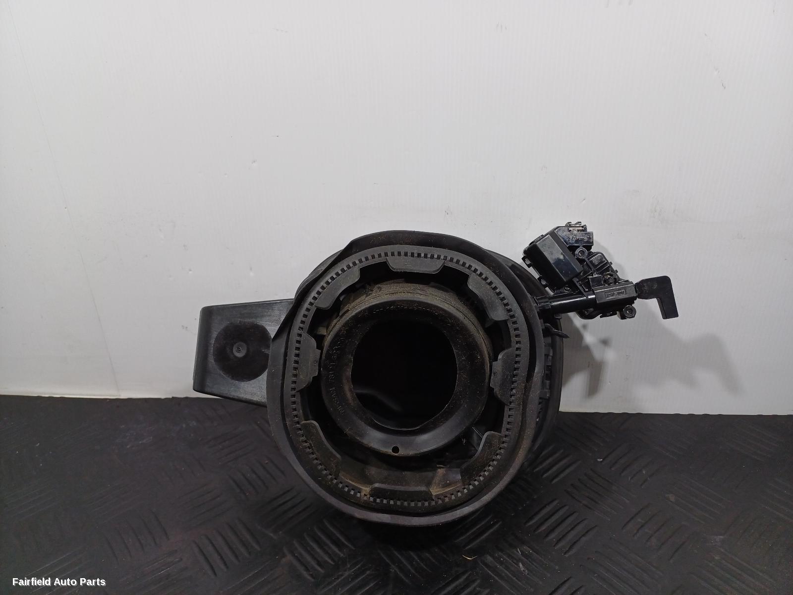 2022-2026 Nissan Xtrail Fuel Door   Filler
