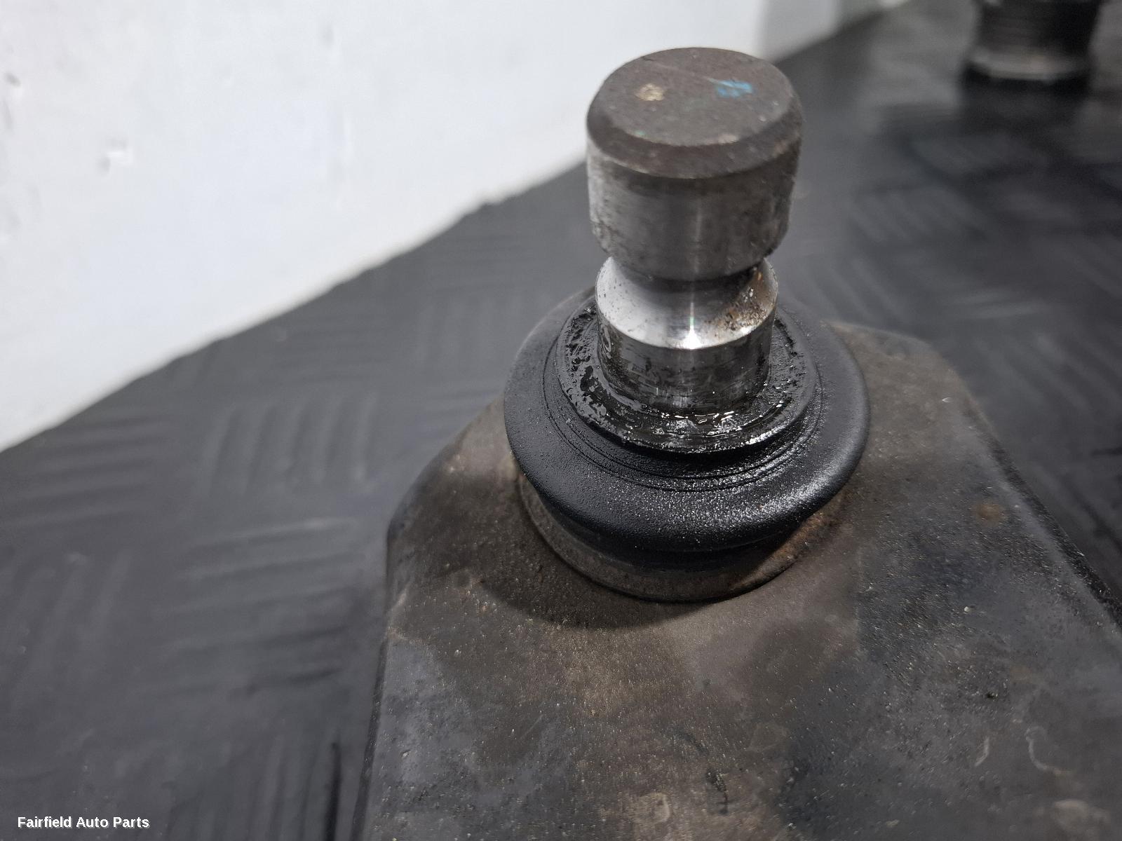 2016-2026 Renault Kaleos Left Front Lower Control Arm