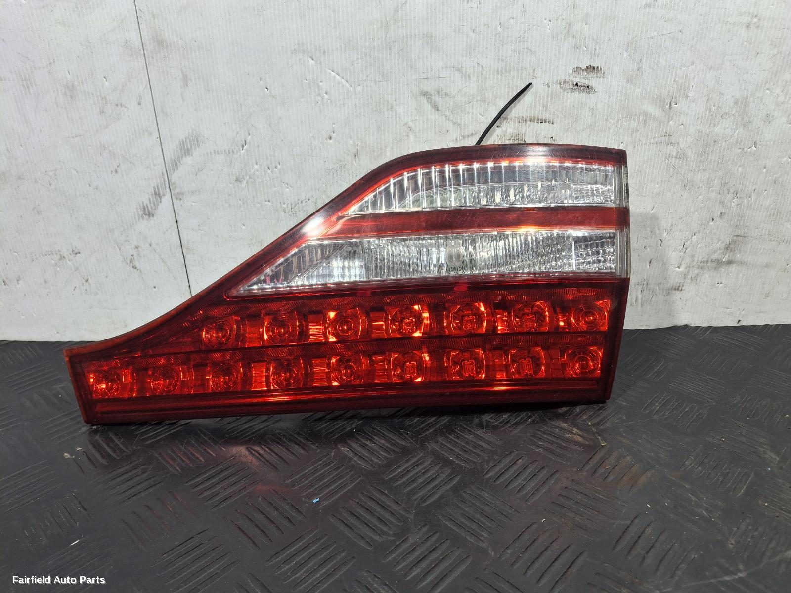 2006-2008 Toyota Tarago Rear Garnish
