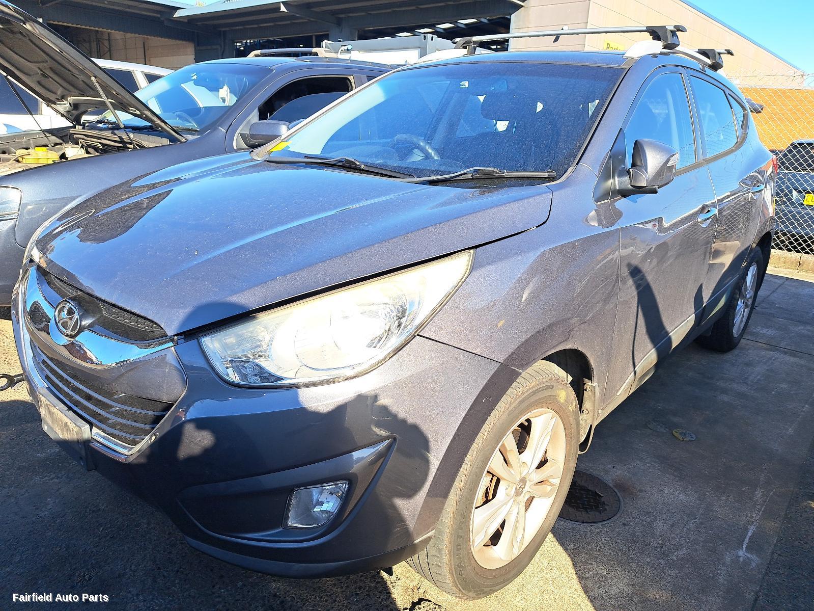 2009-2016 Hyundai Ix35 Rear Garnish