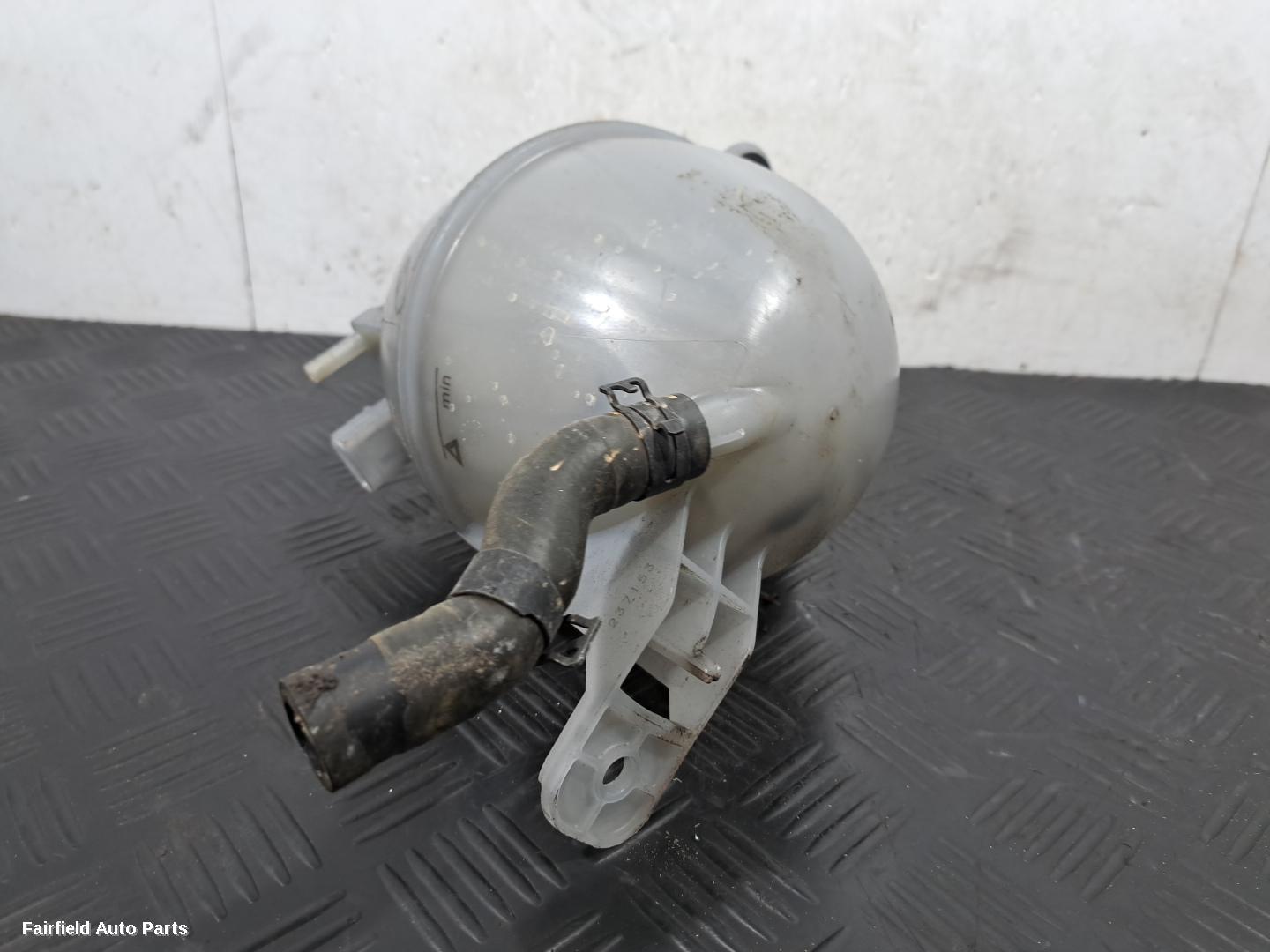 2010-2022 Volkswagen Amarok Overflow Bottle