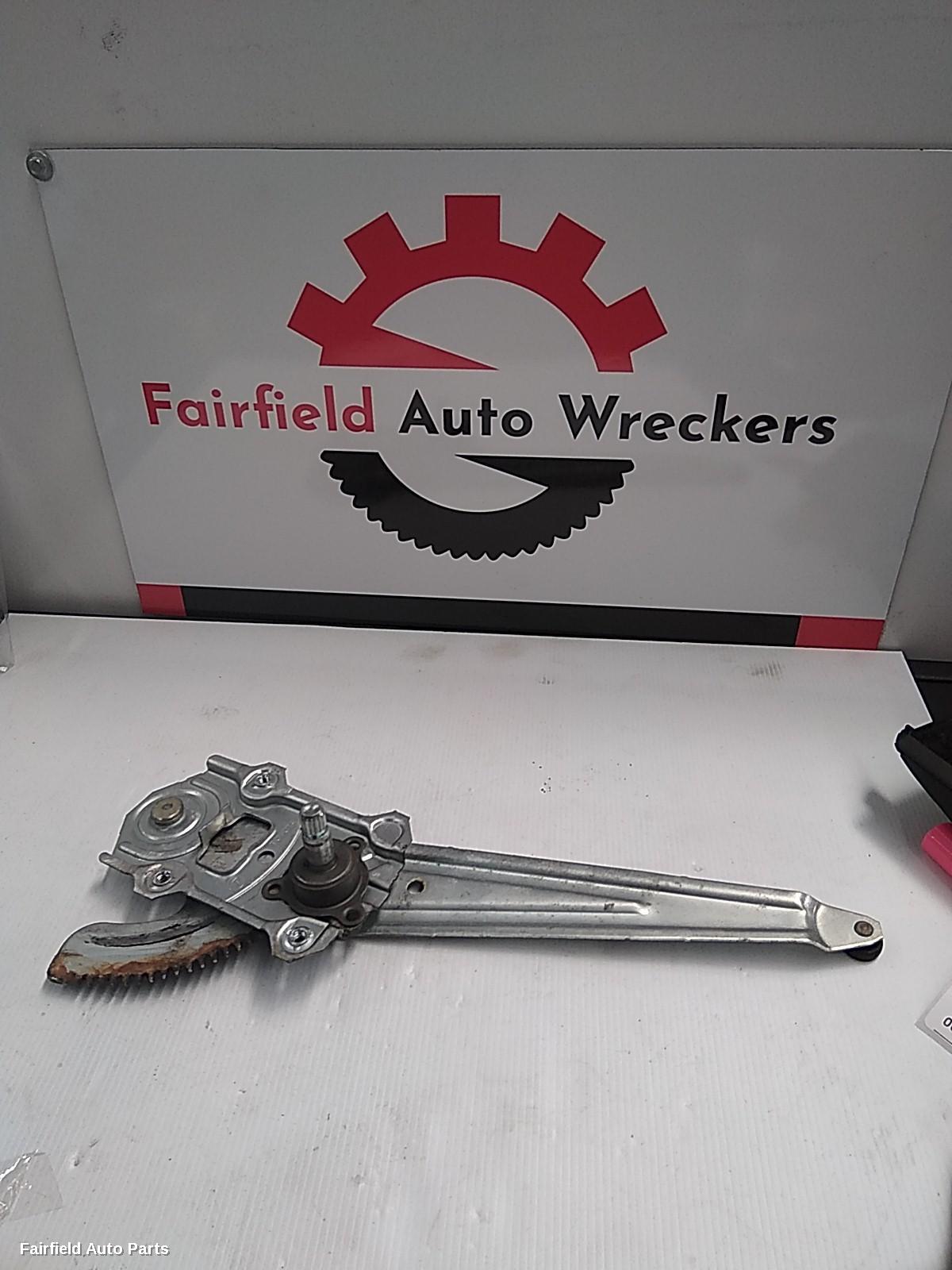 1999-2005 Toyota Echo Right Rear Wnd Reg Motor