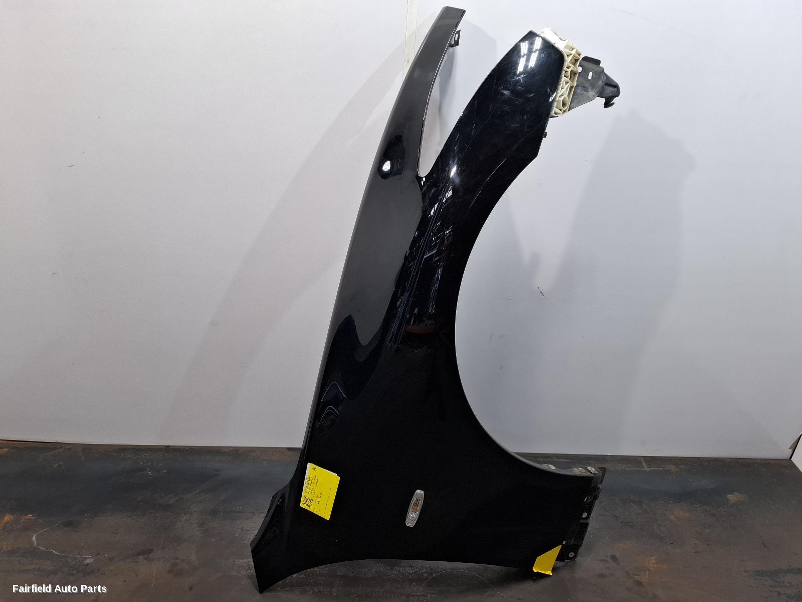 2006-2015 Nissan Skyline Right Guard