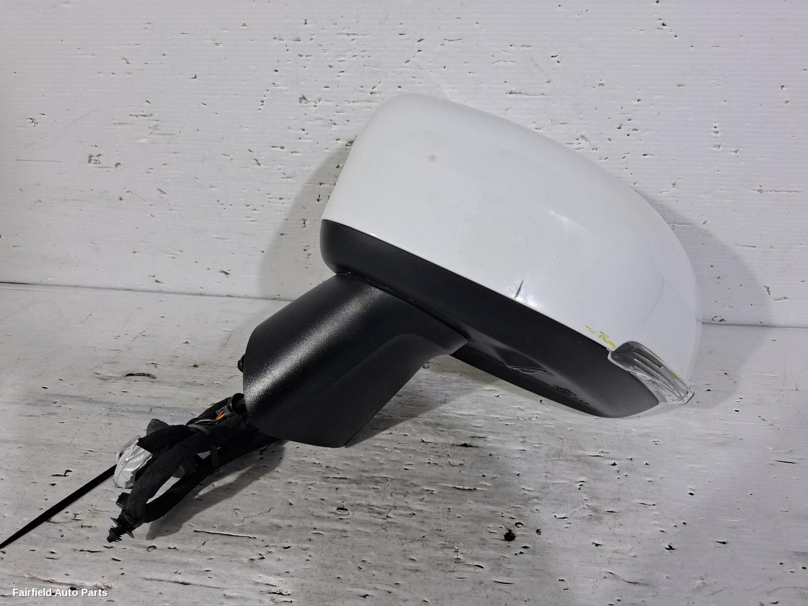 2021-2025 Volvo Xc60 Left Door Mirror