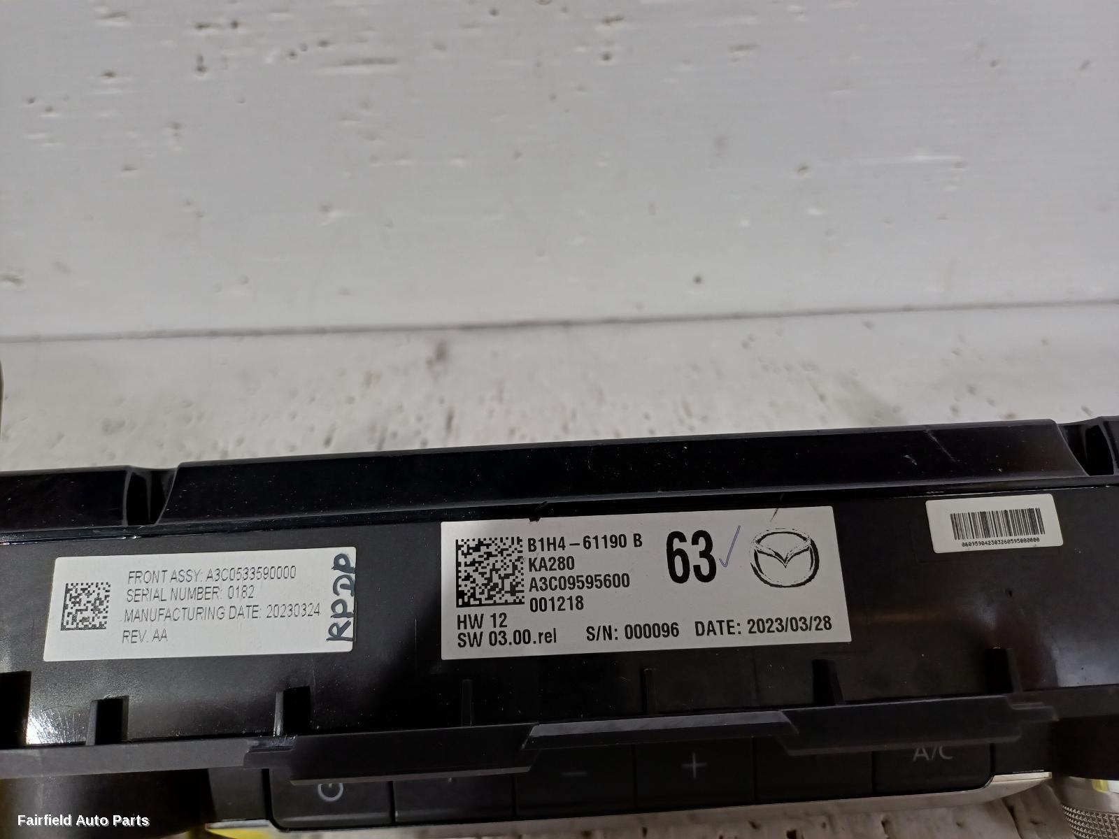 2019-2026 Mazda Cx30 Heater Ac Controls