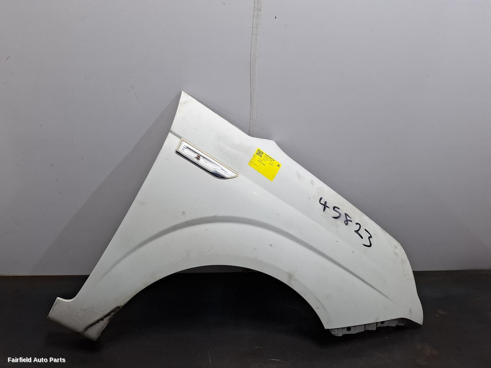 2013-2016 Ssangyong Stavic Right Guard
