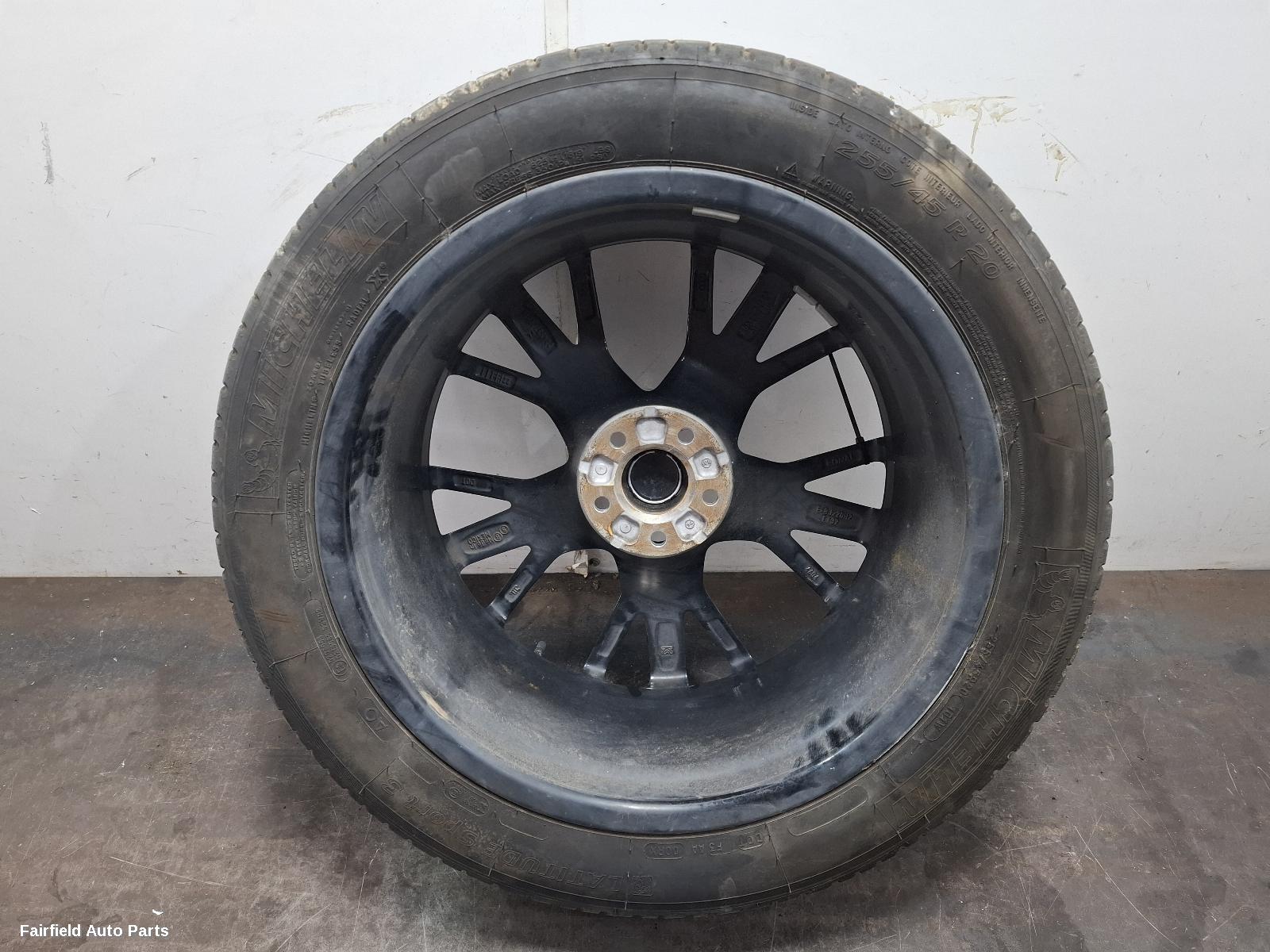 2020-2025 Audi Q5 Wheel Mag