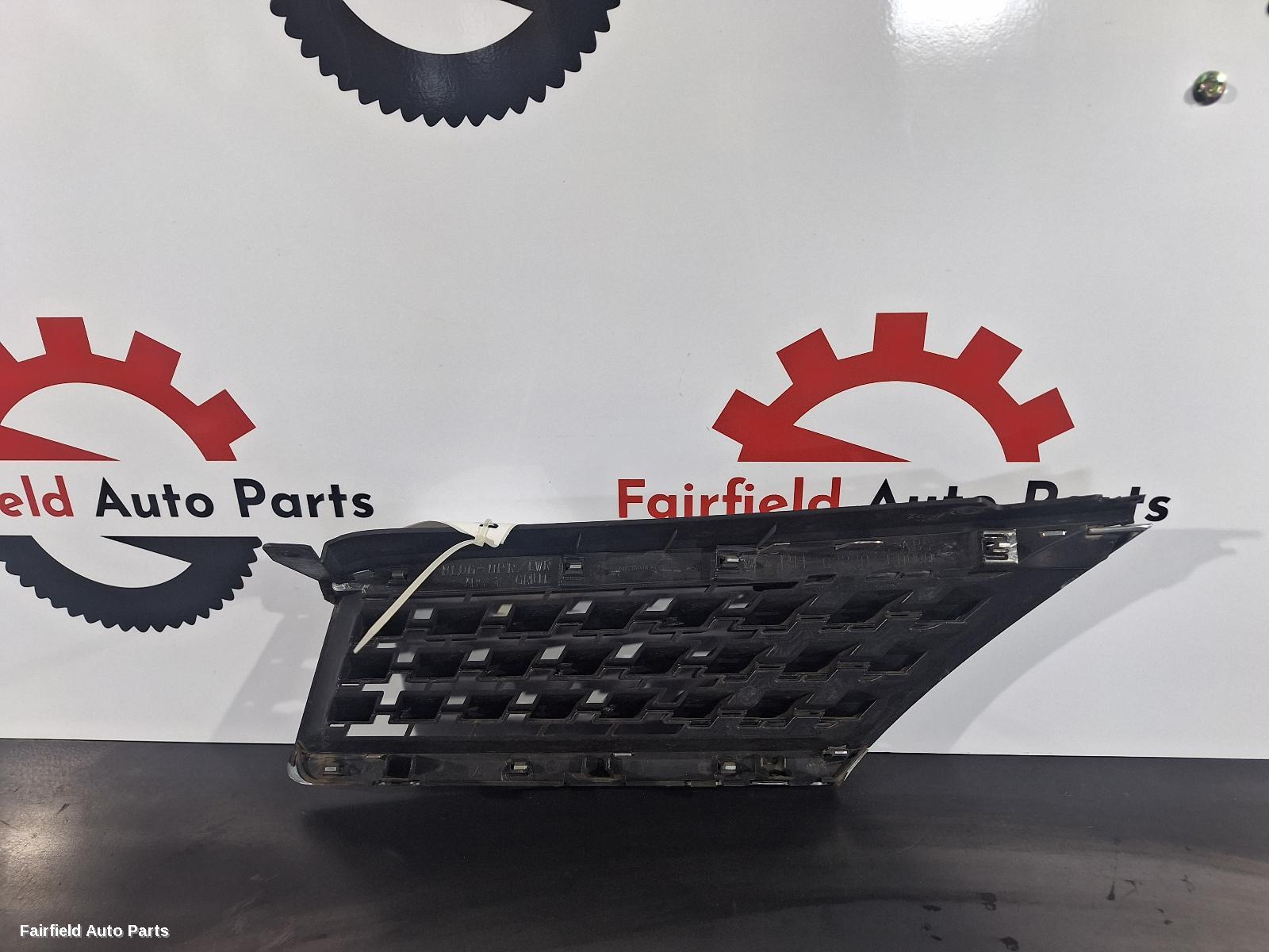 2004-2010 Nissan Tiida Grille
