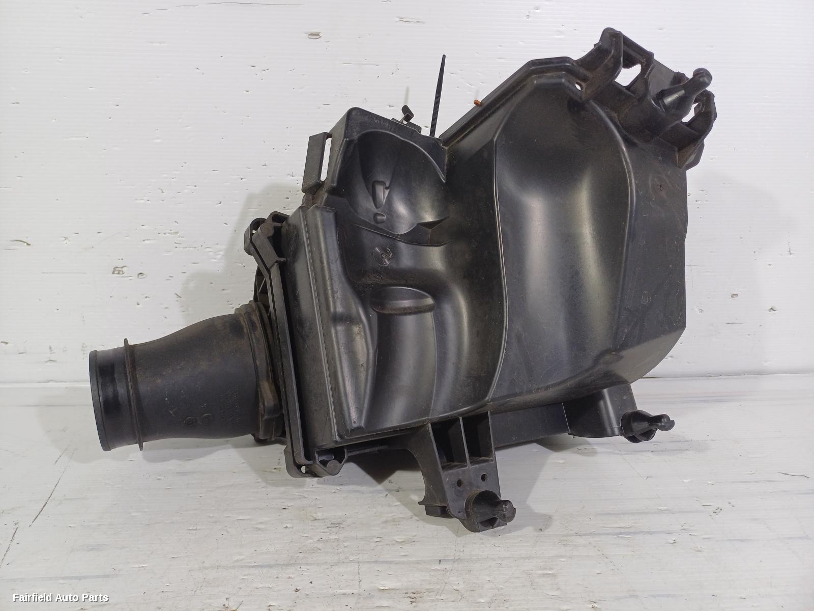 2013-2019 Mercedes Cla Class Air Cleaner Box