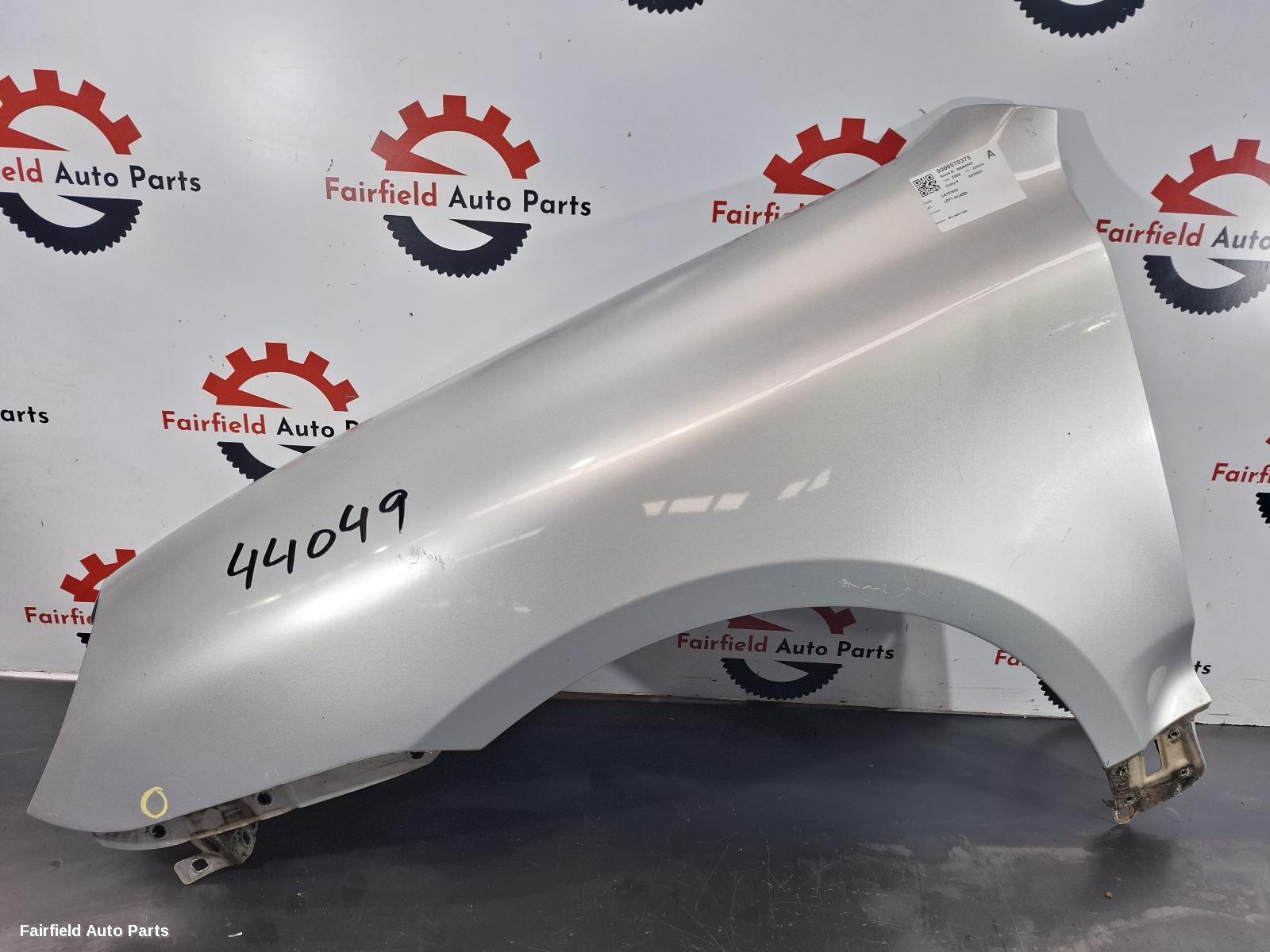 2003-2006 Porsche Cayenne Left Guard