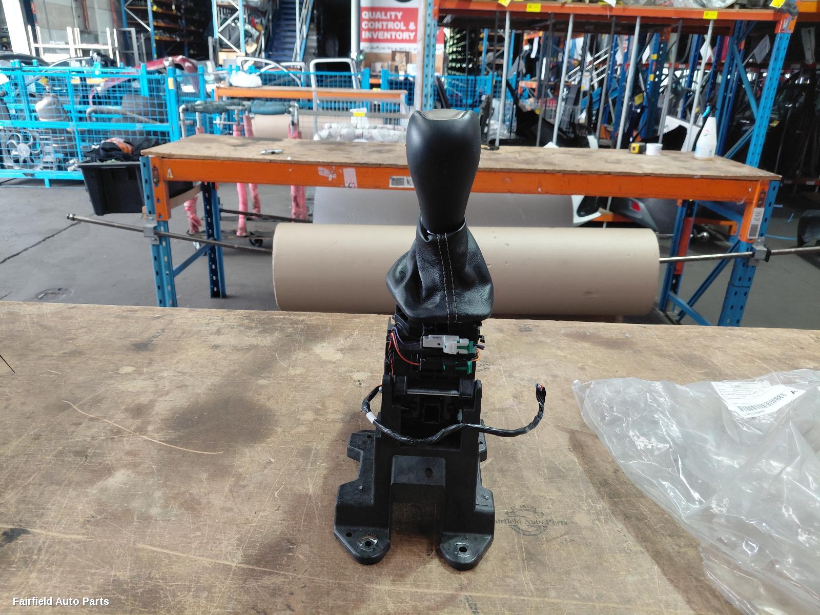 2014-2021 Jeep Cherokee Gear Stick Shifter