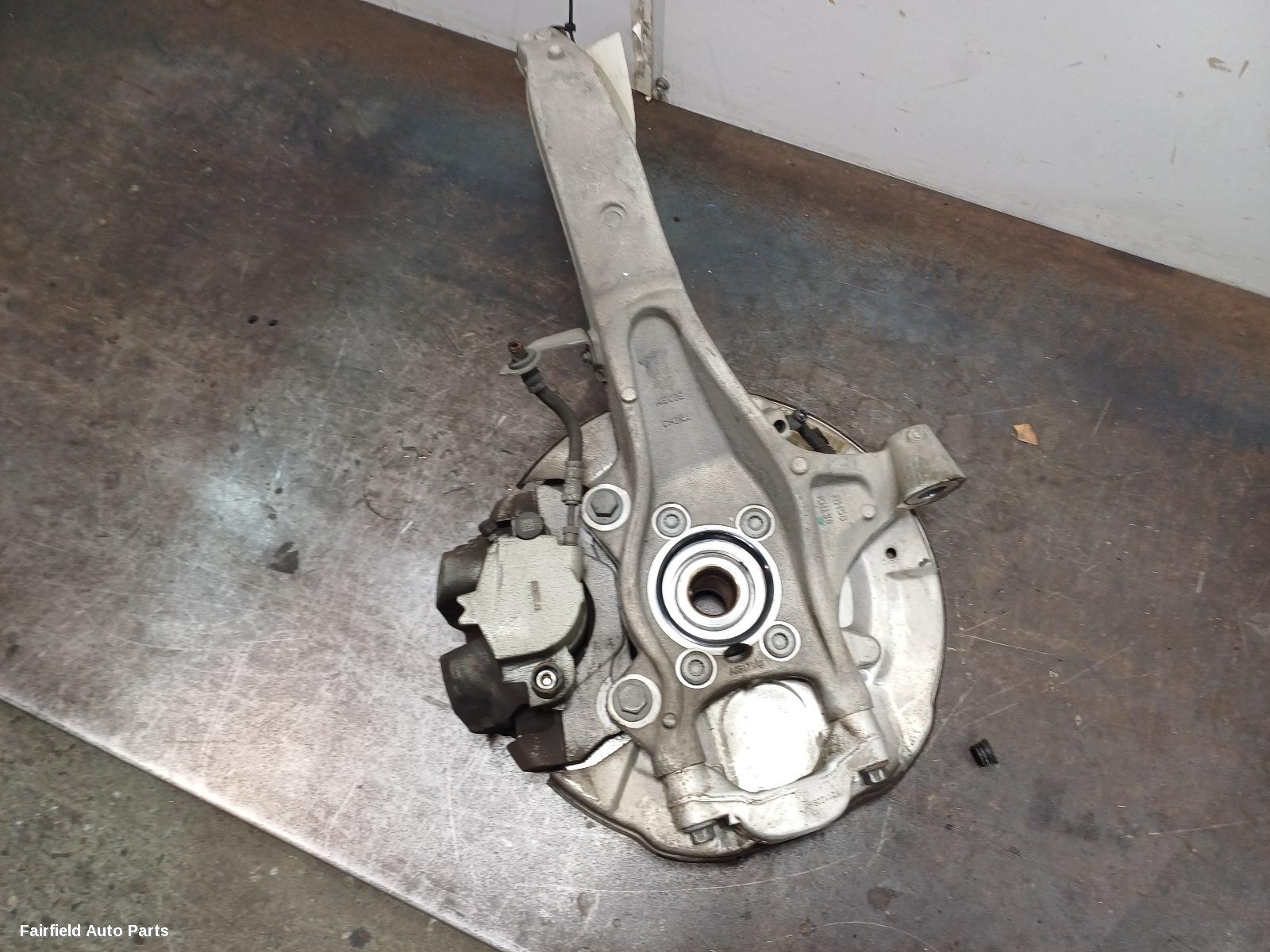 2017-2025 Volvo Xc60 Right Front Hub Assembly