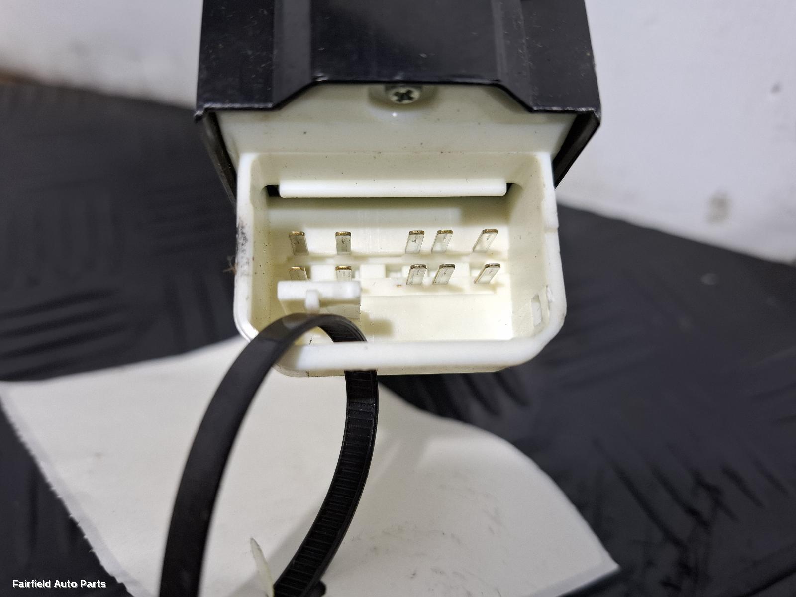 2011-2019 Toyota Yaris Pwr Dr Wind Switch