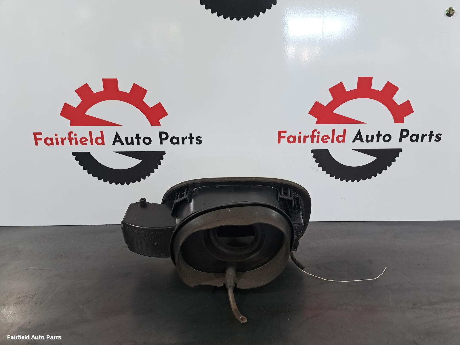 2014-2025 Porsche Macan Fuel Door   Filler