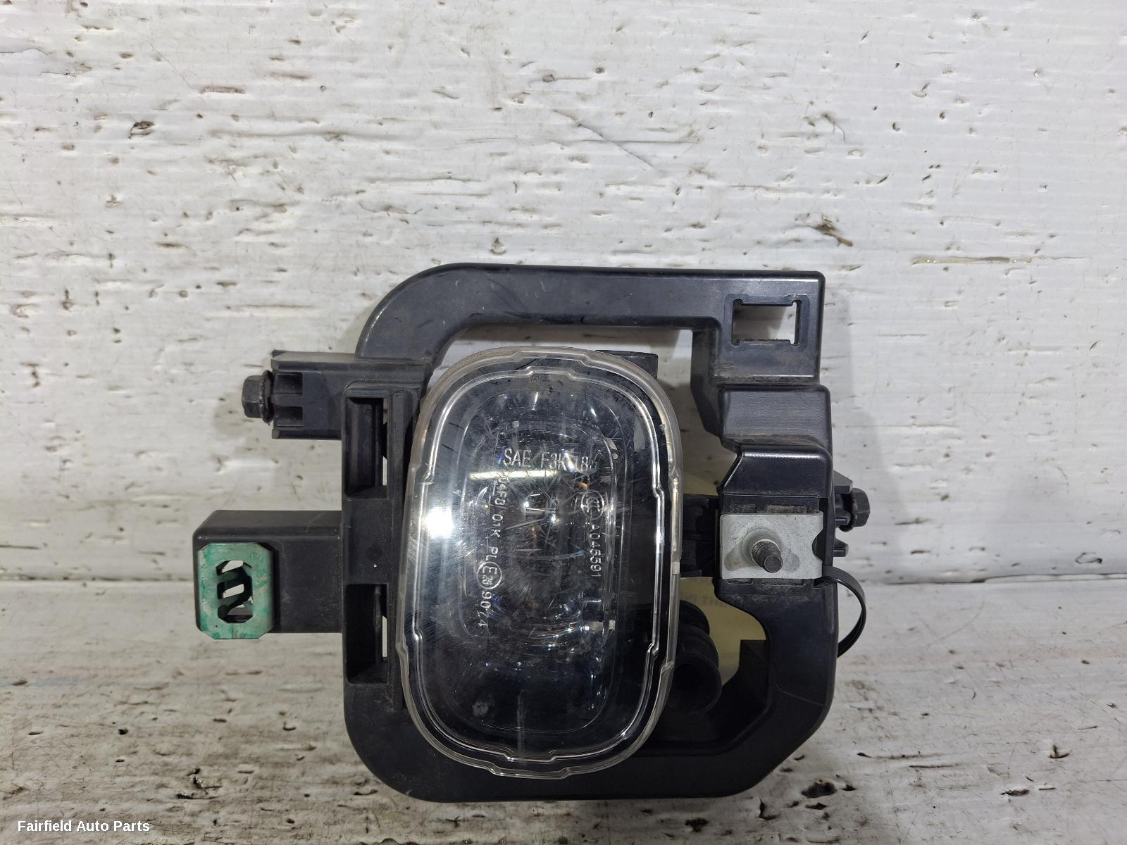 2020-2025 Nissan Navara Right Indicator Fog Side