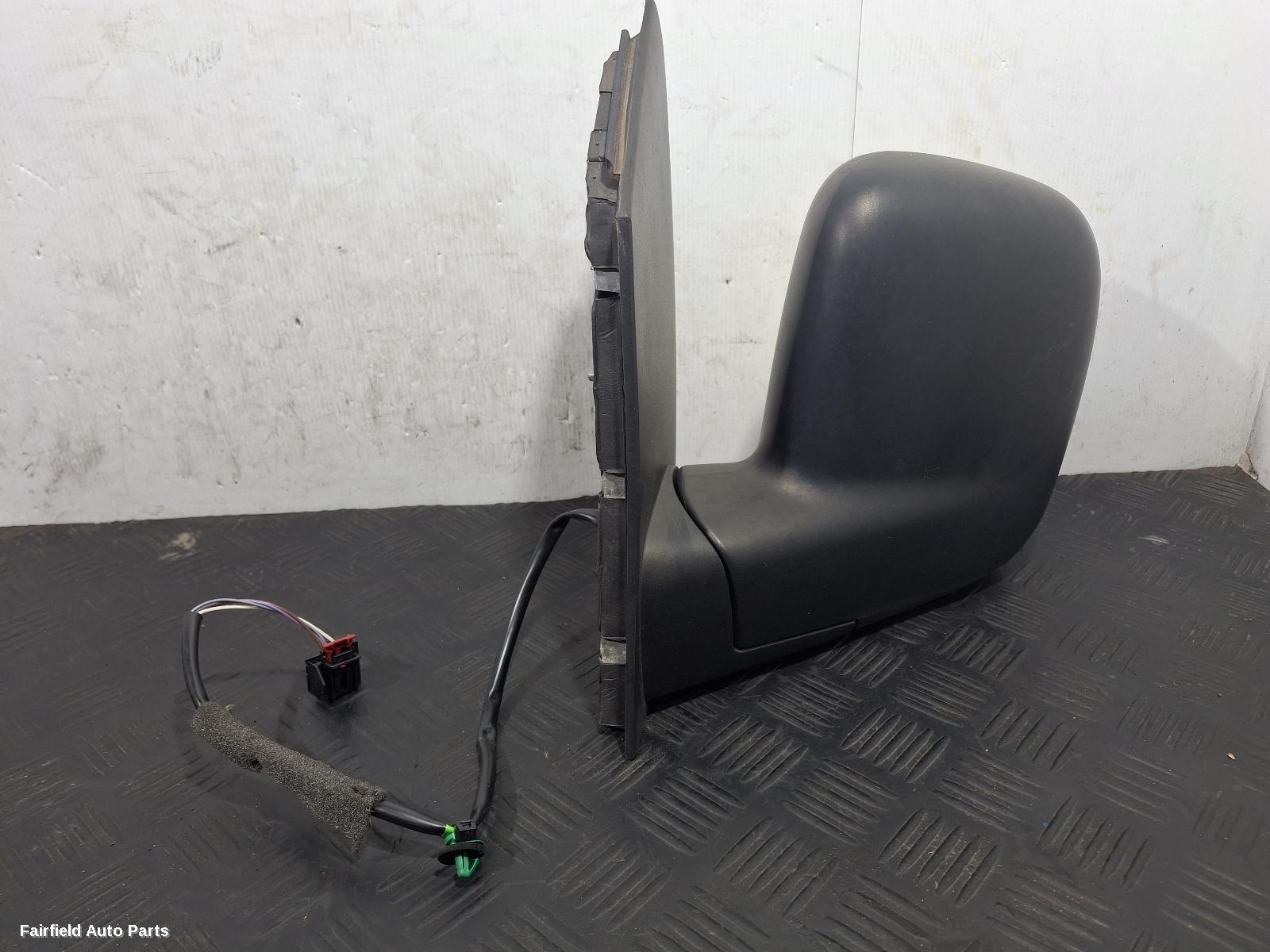 2015-2021 Volkswagen Caddy Left Door Mirror