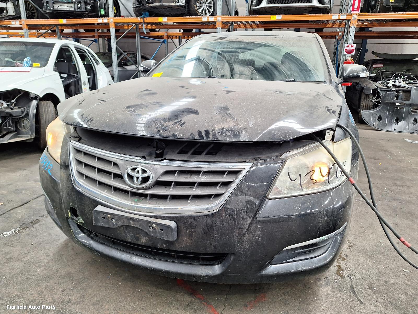 2006-2009 Toyota Aurion Rear Garnish