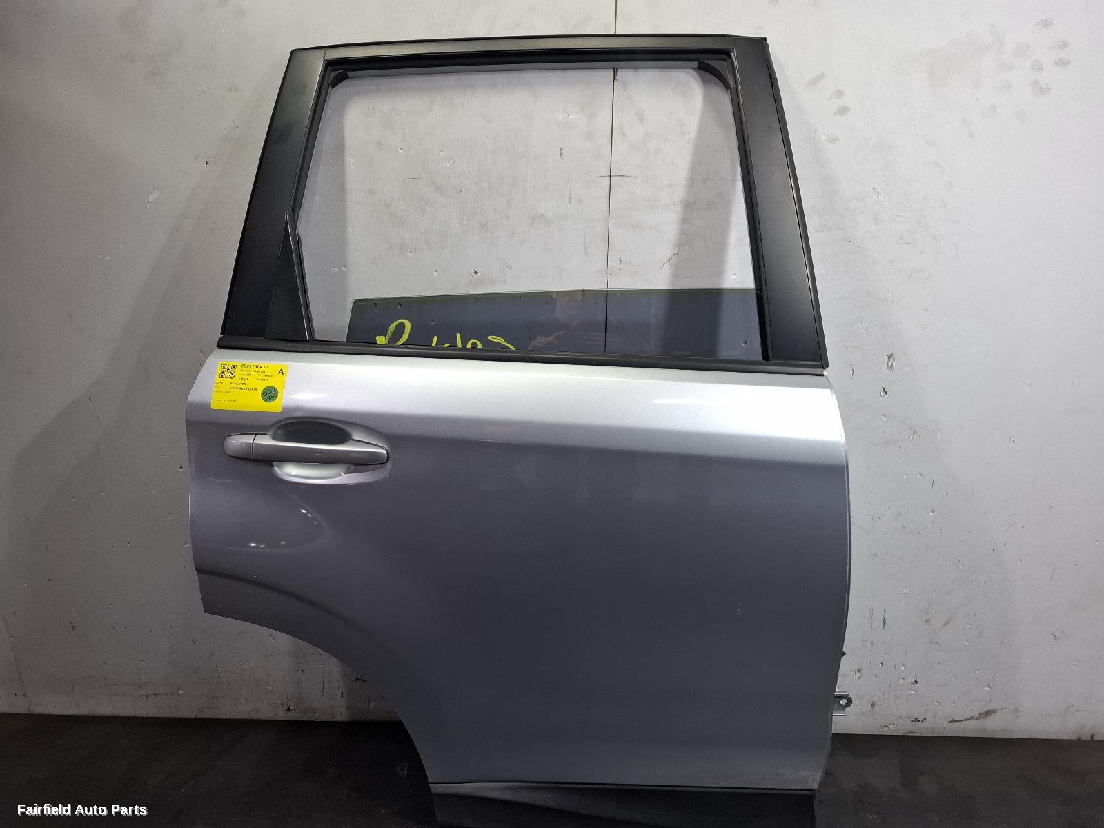 2012-2018 Subaru Forester Right Rear Door Sliding