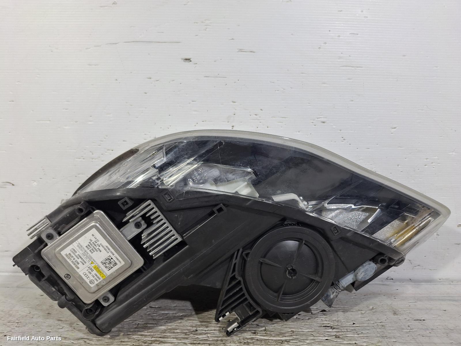 2010-2014 Audi A1 Right Headlamp