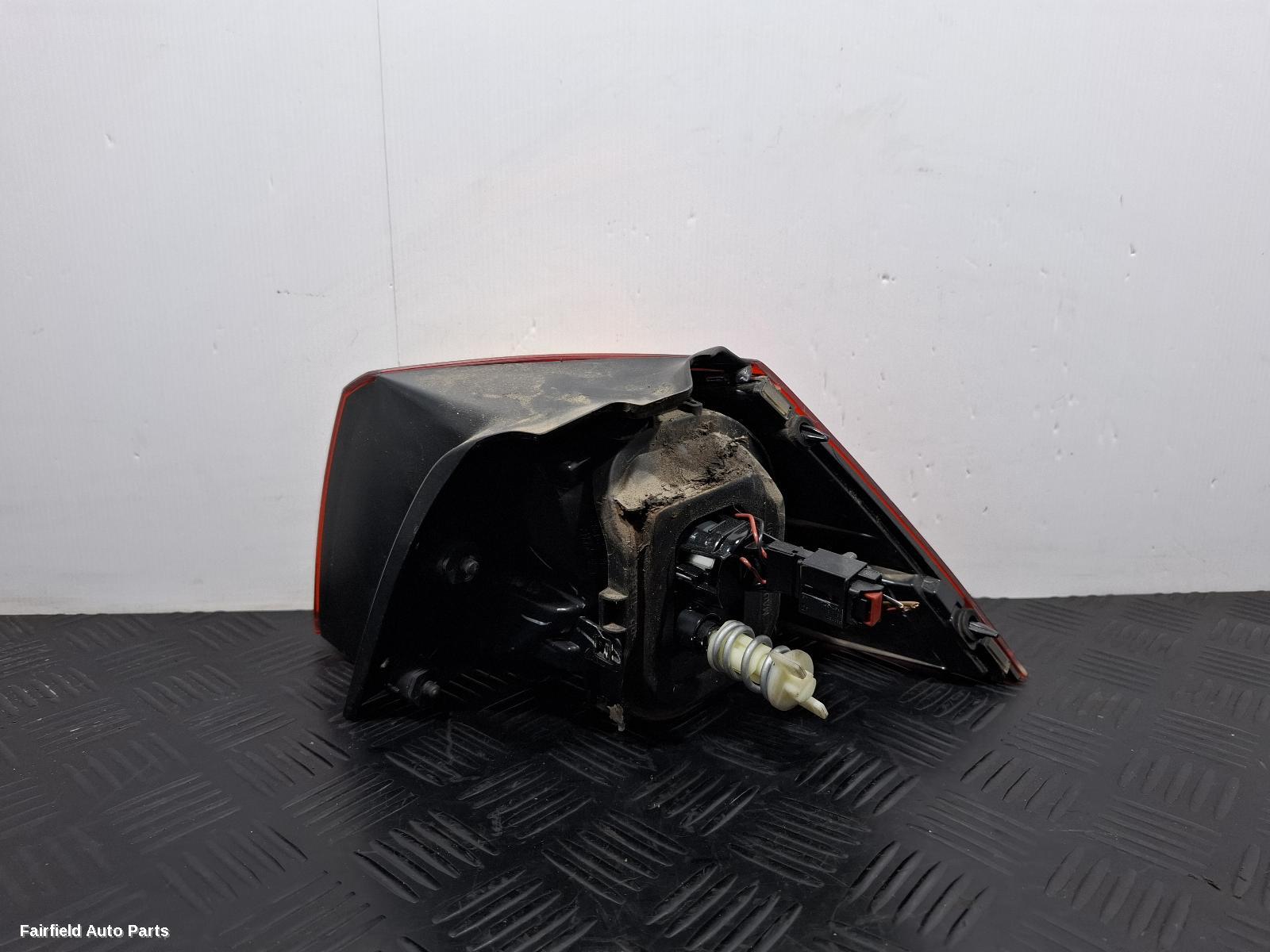 2012-2017 Volkswagen Golf Left Taillight