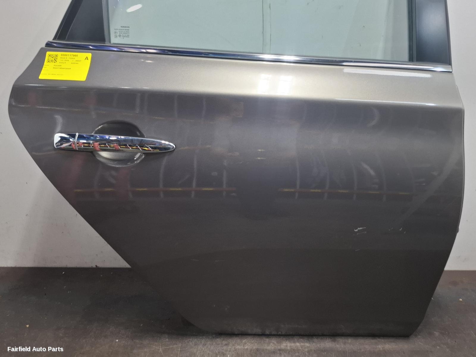 2012-2017 Nissan Pulsar Right Rear Door Sliding