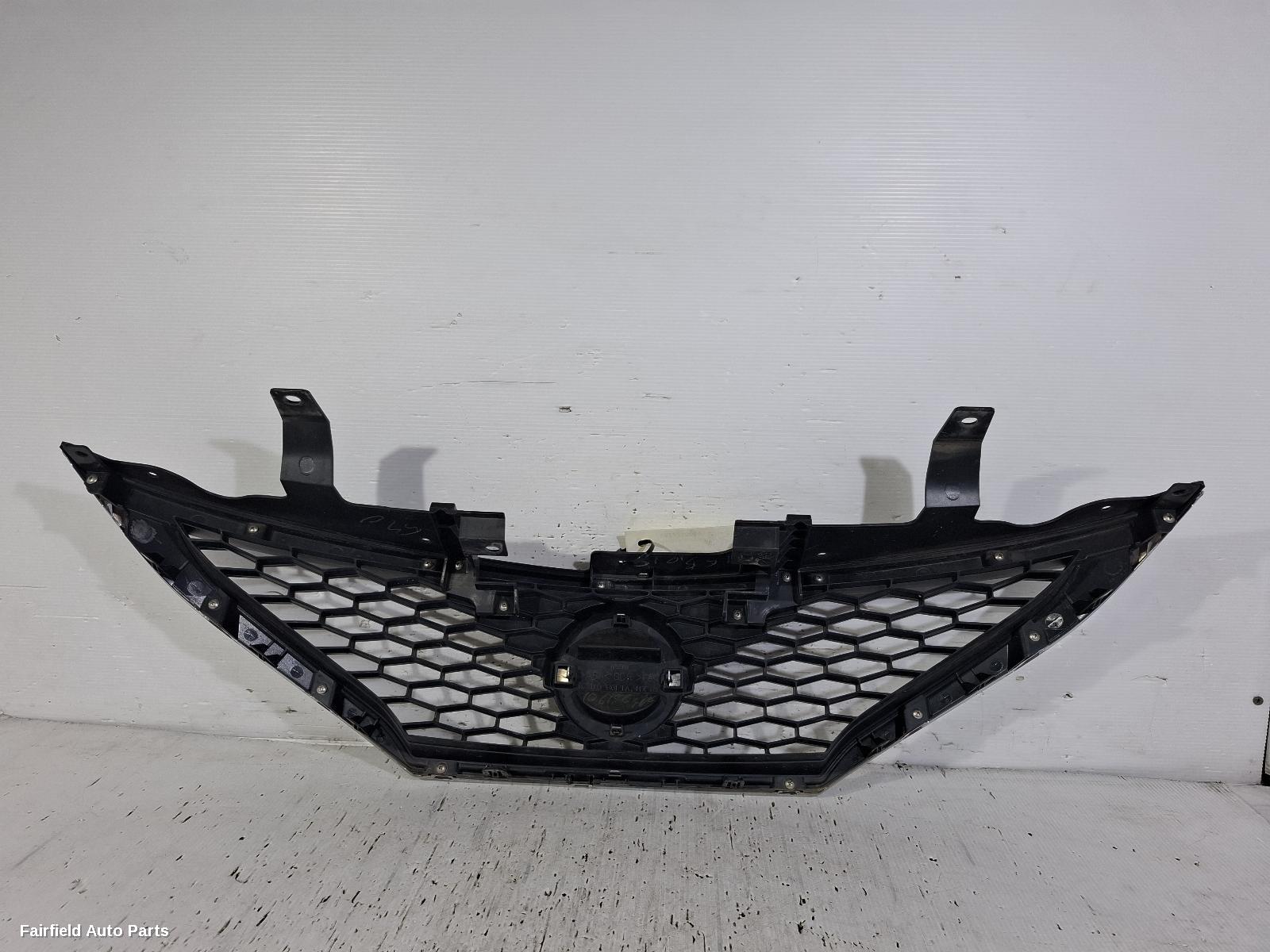 2015-2017 Nissan Pulsar Grille