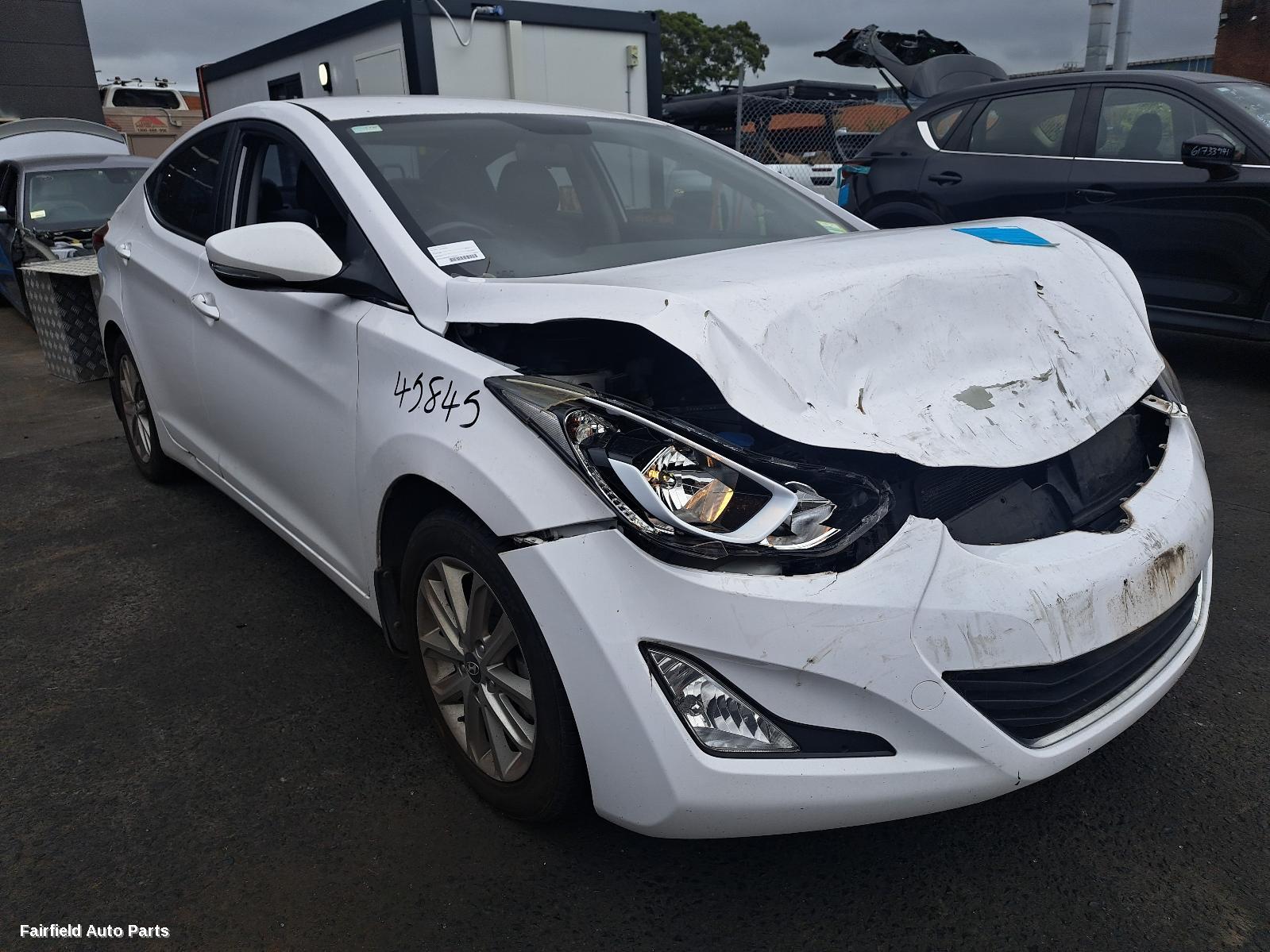 2013-2015 Hyundai Elantra Left Indicator Fog Side